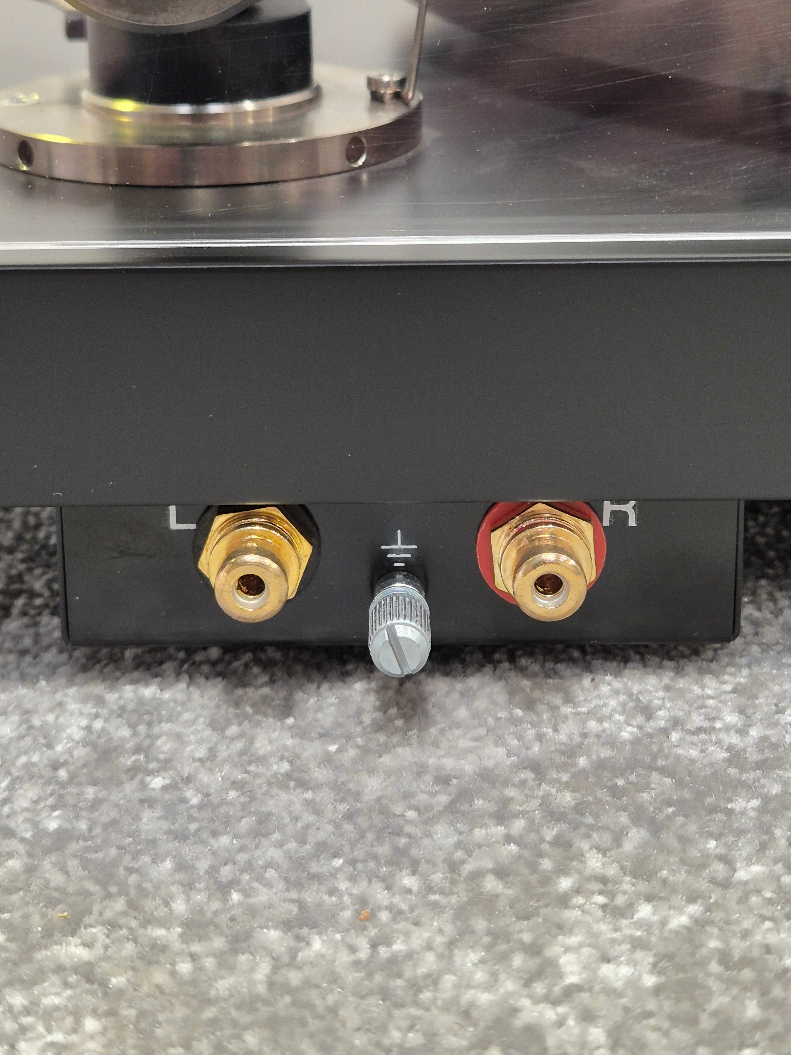 Pro-Ject Debut Pro Turntable - High-Quality Audio, Easy Setup - Excellent w/ Original Box & Manuals - Image 7