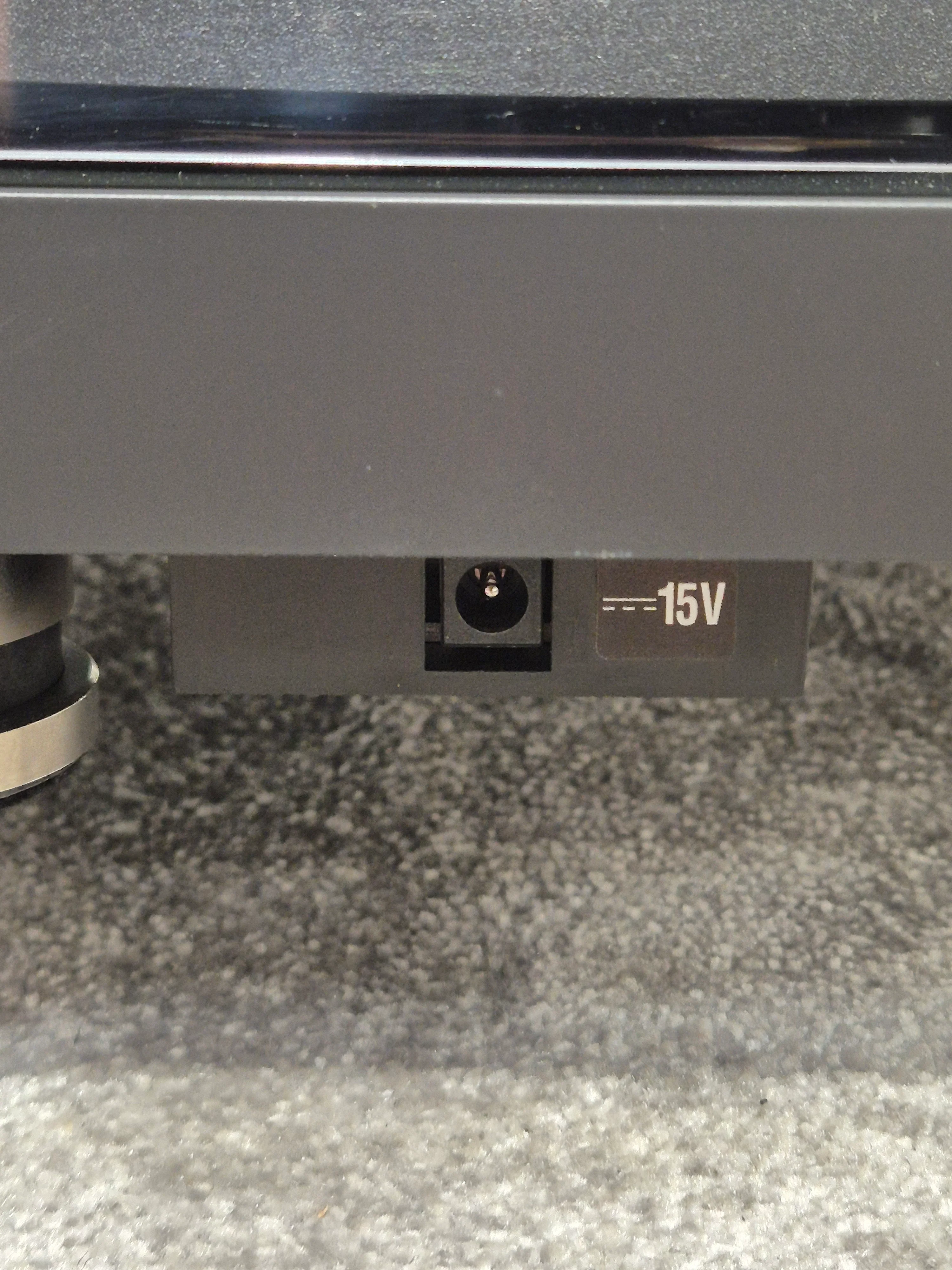 Pro-Ject Debut Pro Turntable - High-Quality Audio, Easy Setup - Excellent w/ Original Box & Manuals - Image 8