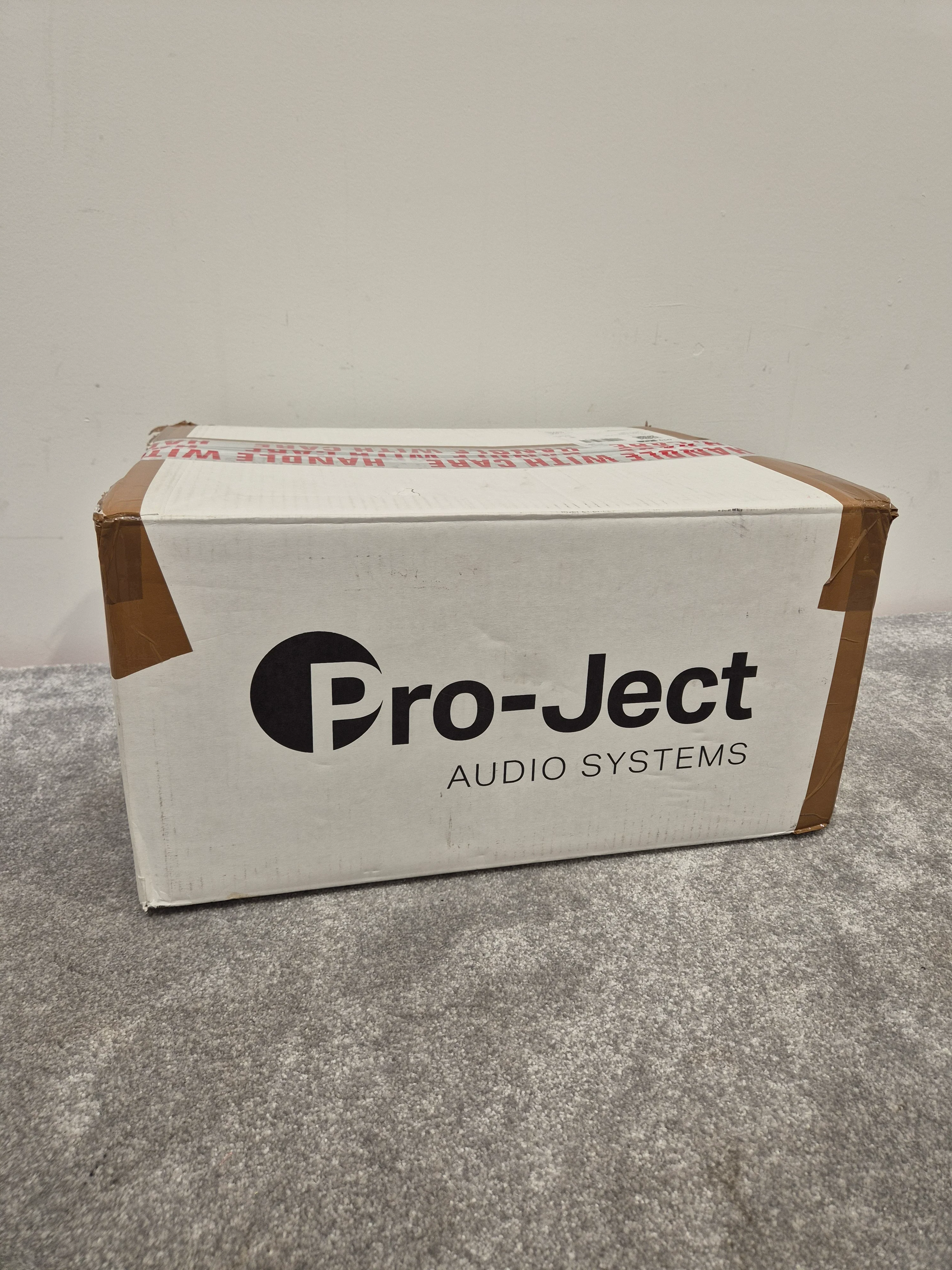 PRO-JECT X1 Belt Drive Turntable - Audiophile Quality - Excellent w/ Original Box & Power Supply - Image 12