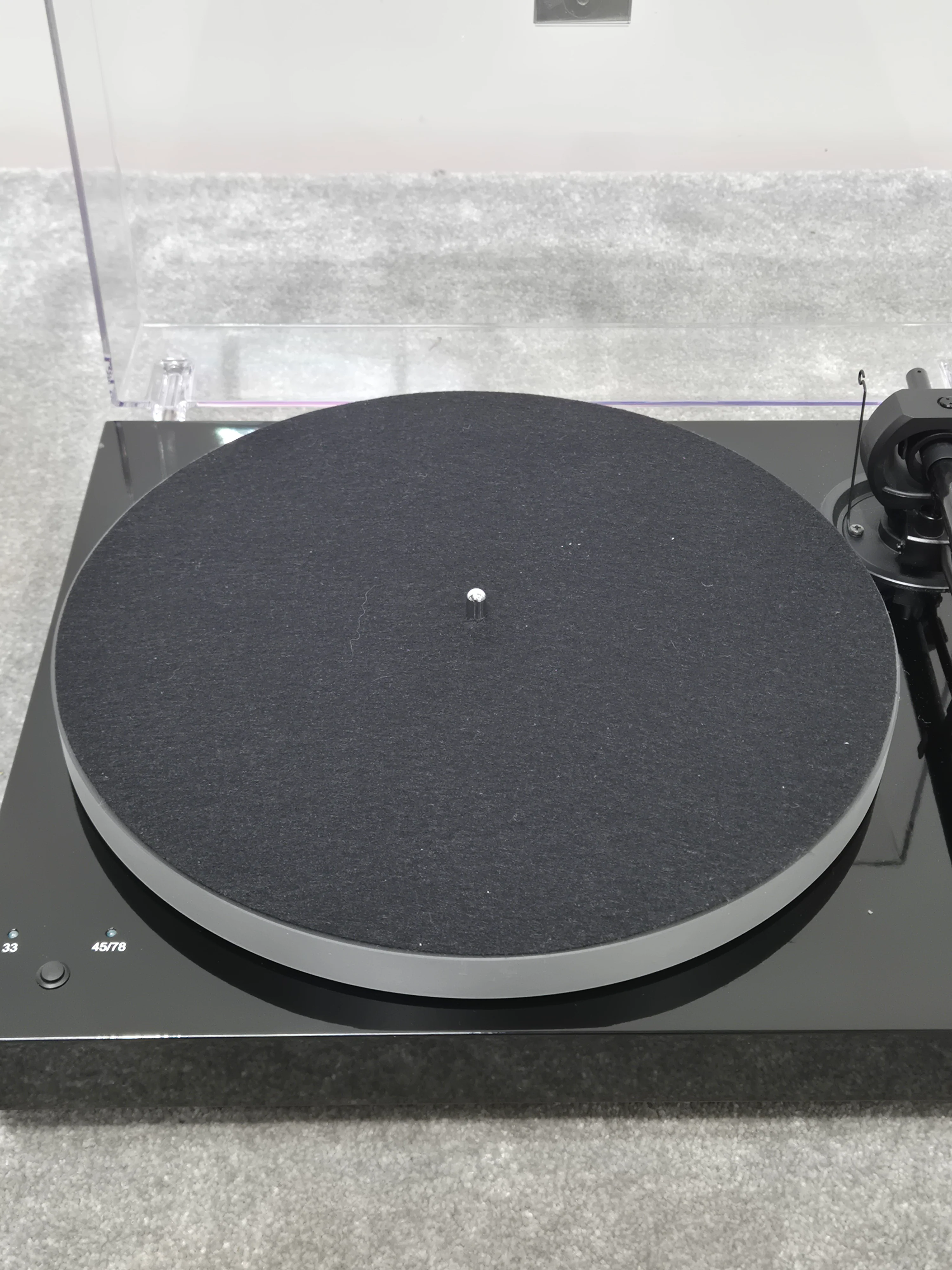 PRO-JECT X1 Belt Drive Turntable - Audiophile Quality - Excellent w/ Original Box & Power Supply - Image 3