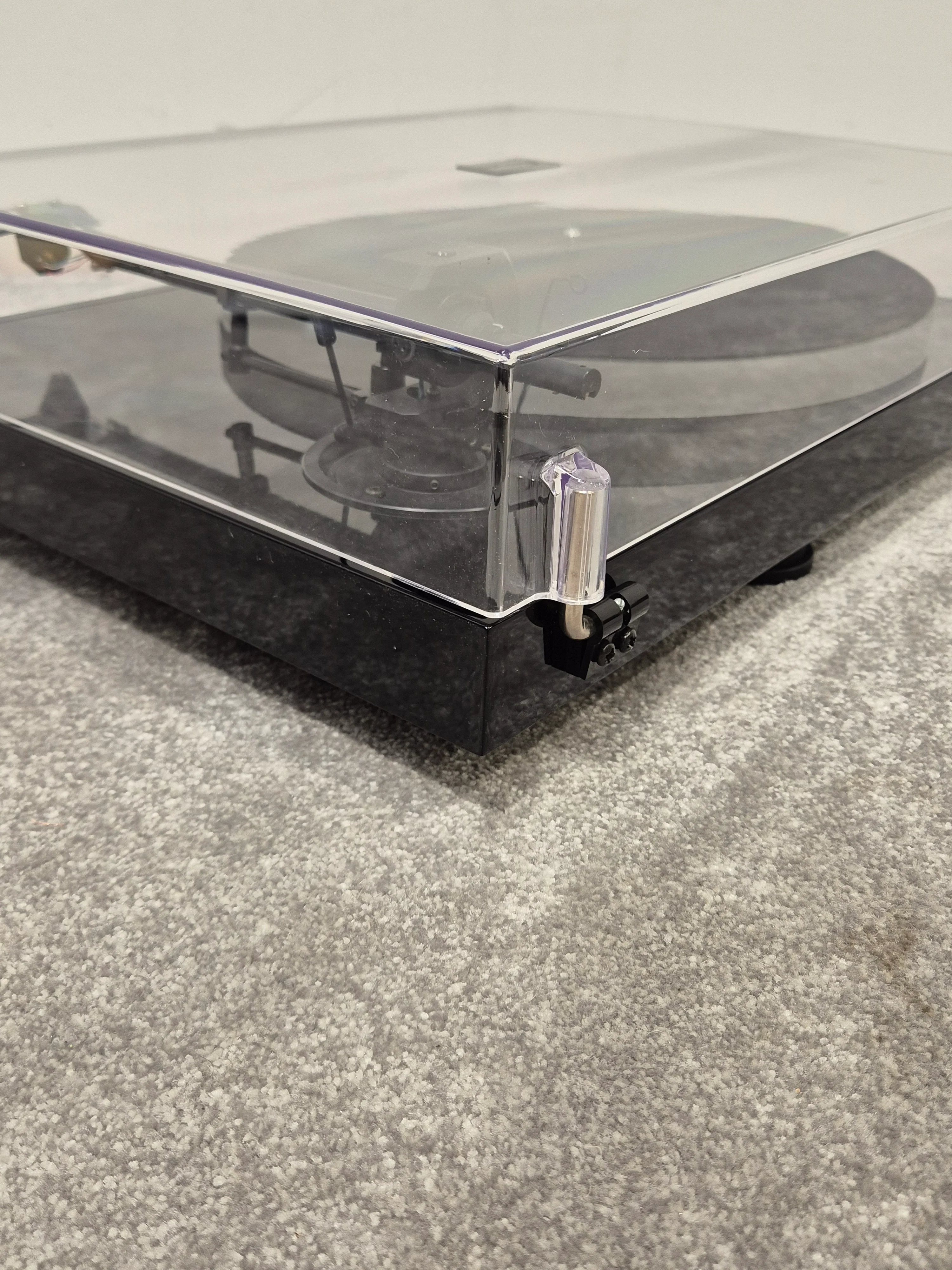 PRO-JECT X1 Belt Drive Turntable - Audiophile Quality - Excellent w/ Original Box & Power Supply - Image 8