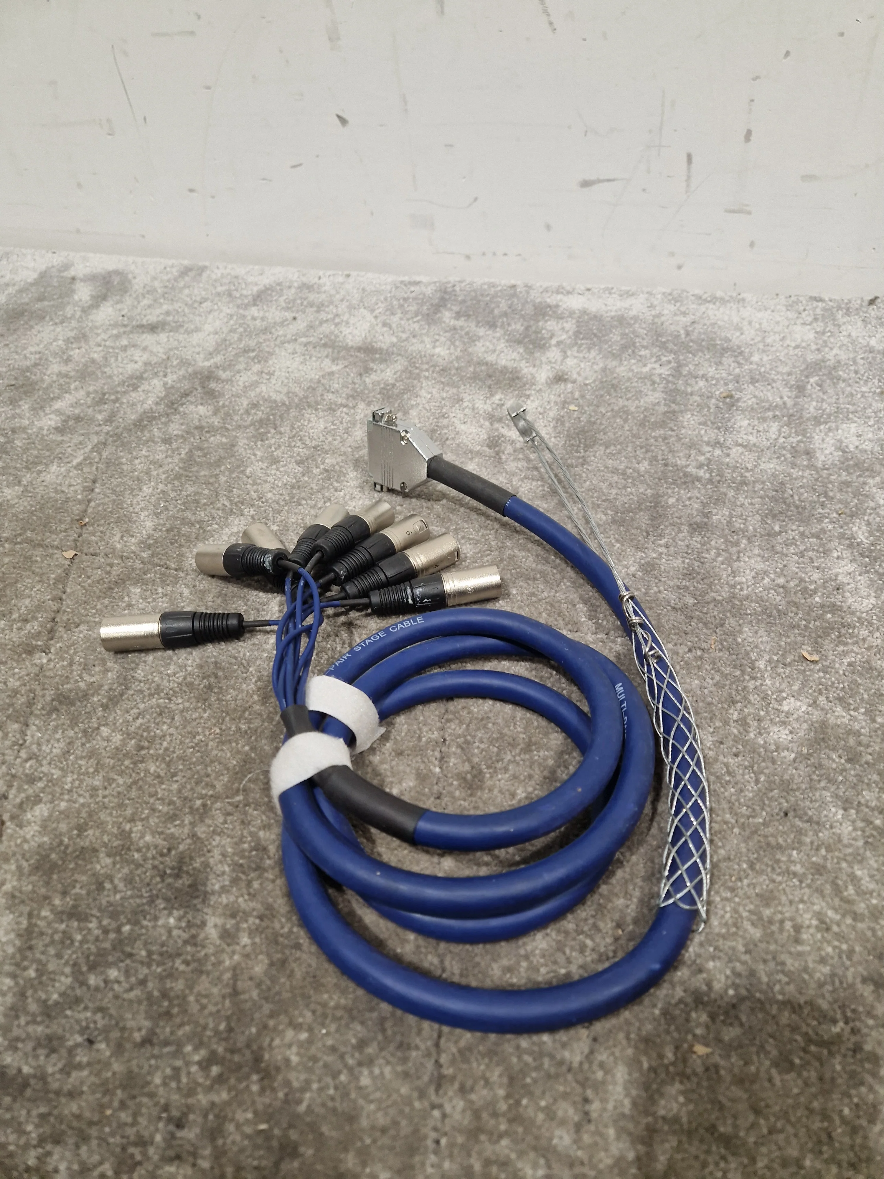 Pro-Signal 25 Pin D Sub Male To 8x XLR Female Multicore Snake Audio Loom, 2m Blue – Snake Cable - Good - Image 13