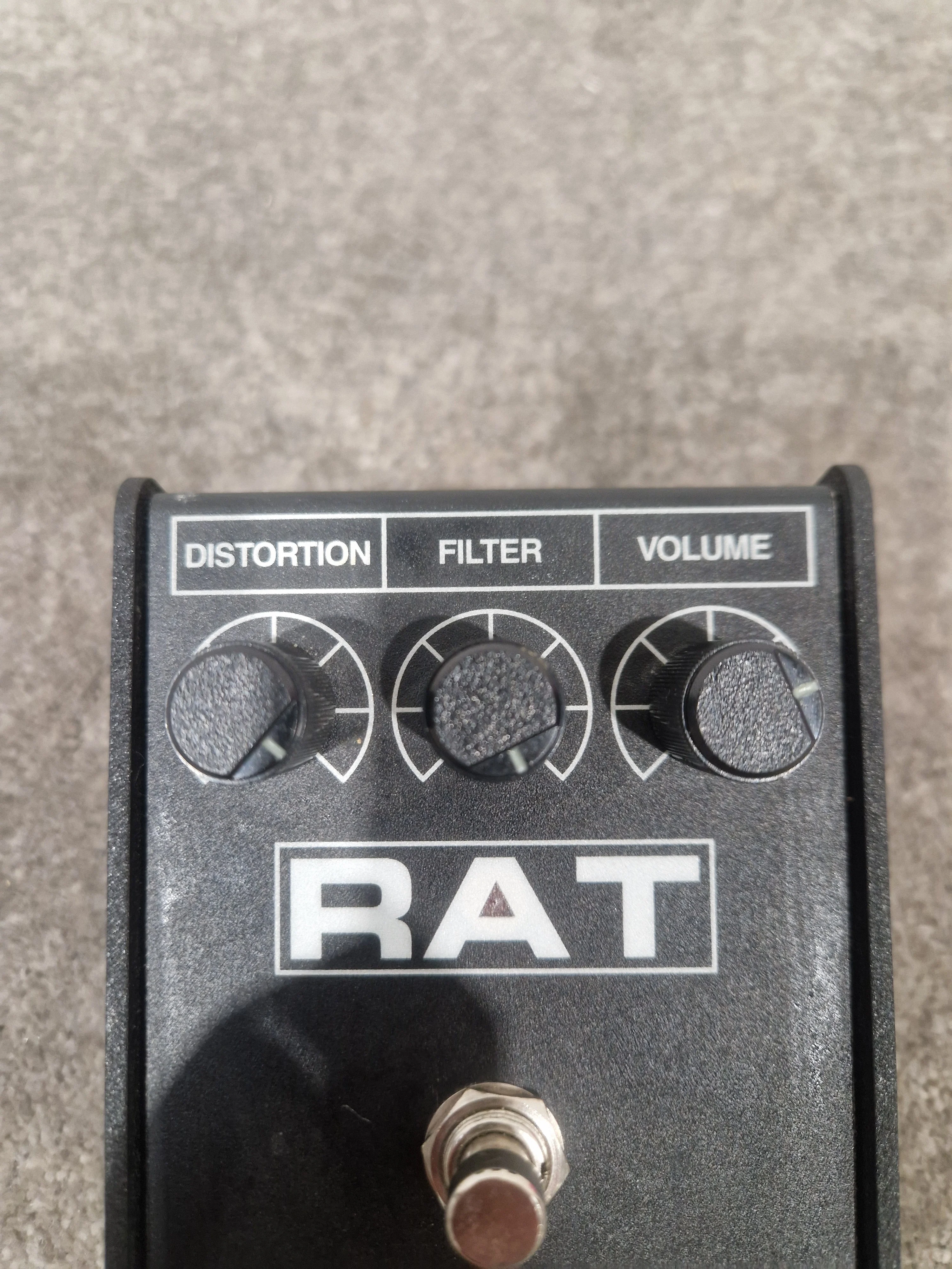 Proco Rat Distortion Pedal Effects Pedal - Classic Distortion Tone, Durable Build - Excellent w/ Guitar cables - Image 11
