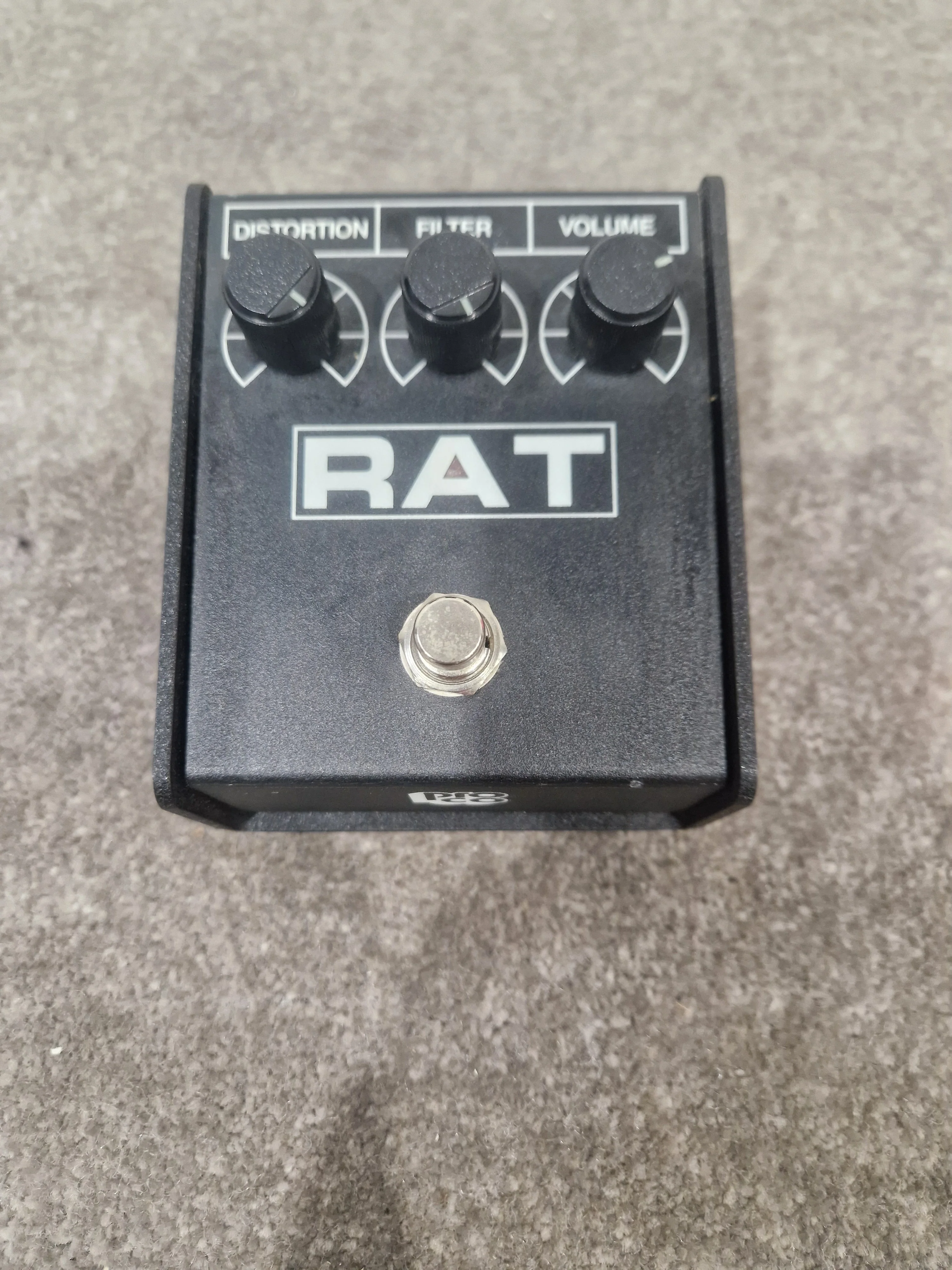 Proco Rat Distortion Pedal Effects Pedal - Classic Distortion Tone, Durable Build - Excellent w/ Guitar cables - Image 2