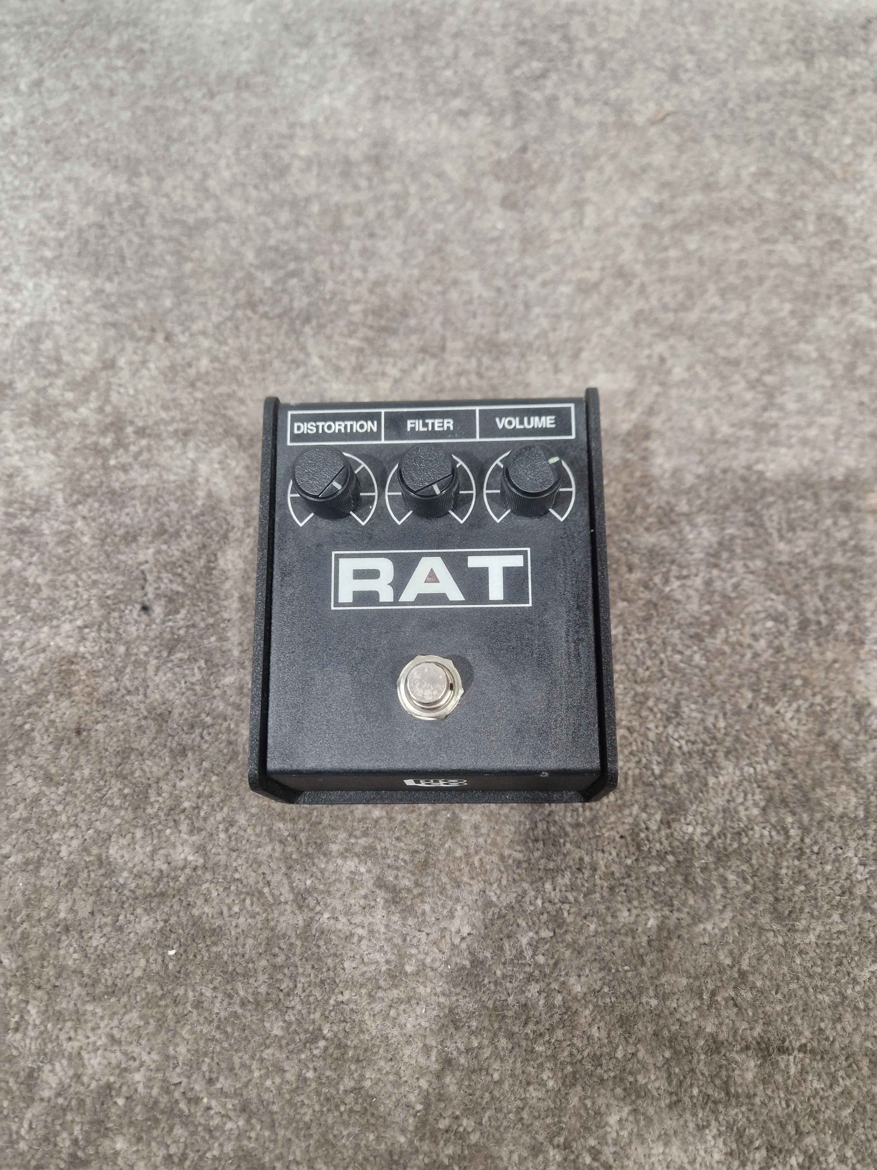 Proco Rat Distortion Pedal Effects Pedal - Classic Distortion Tone, Durable Build - Excellent w/ Guitar cables - Image 5