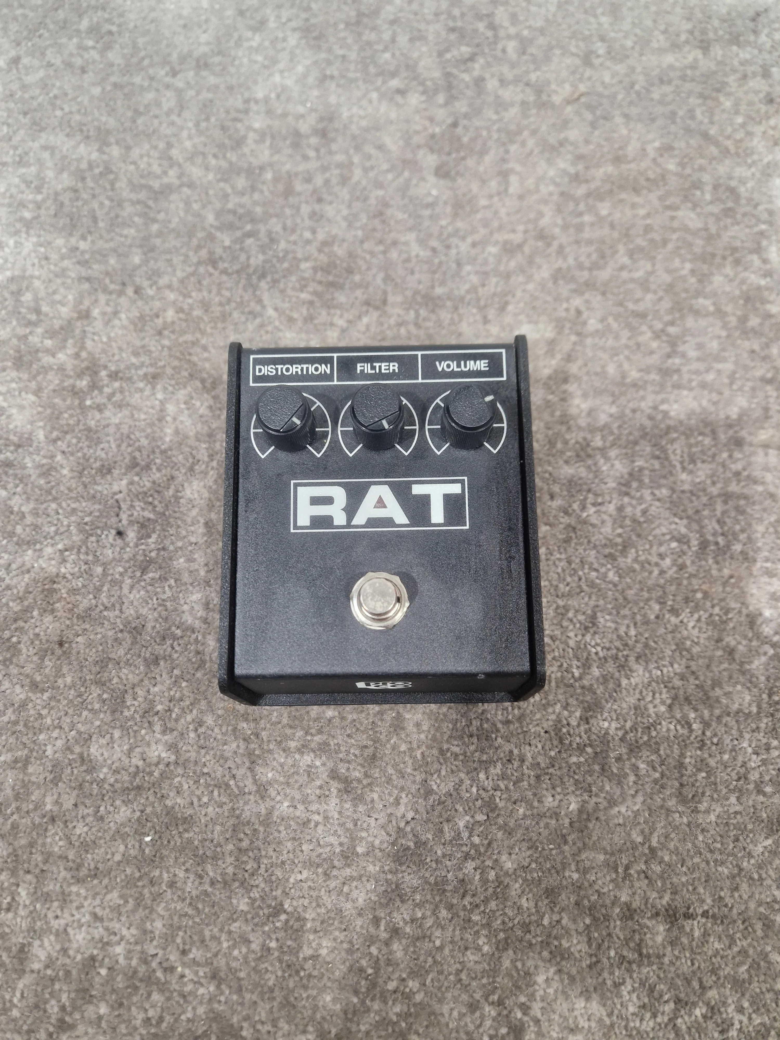 Proco Rat Distortion Pedal Effects Pedal - Classic Distortion Tone, Durable Build - Excellent w/ Guitar cables - Image 6