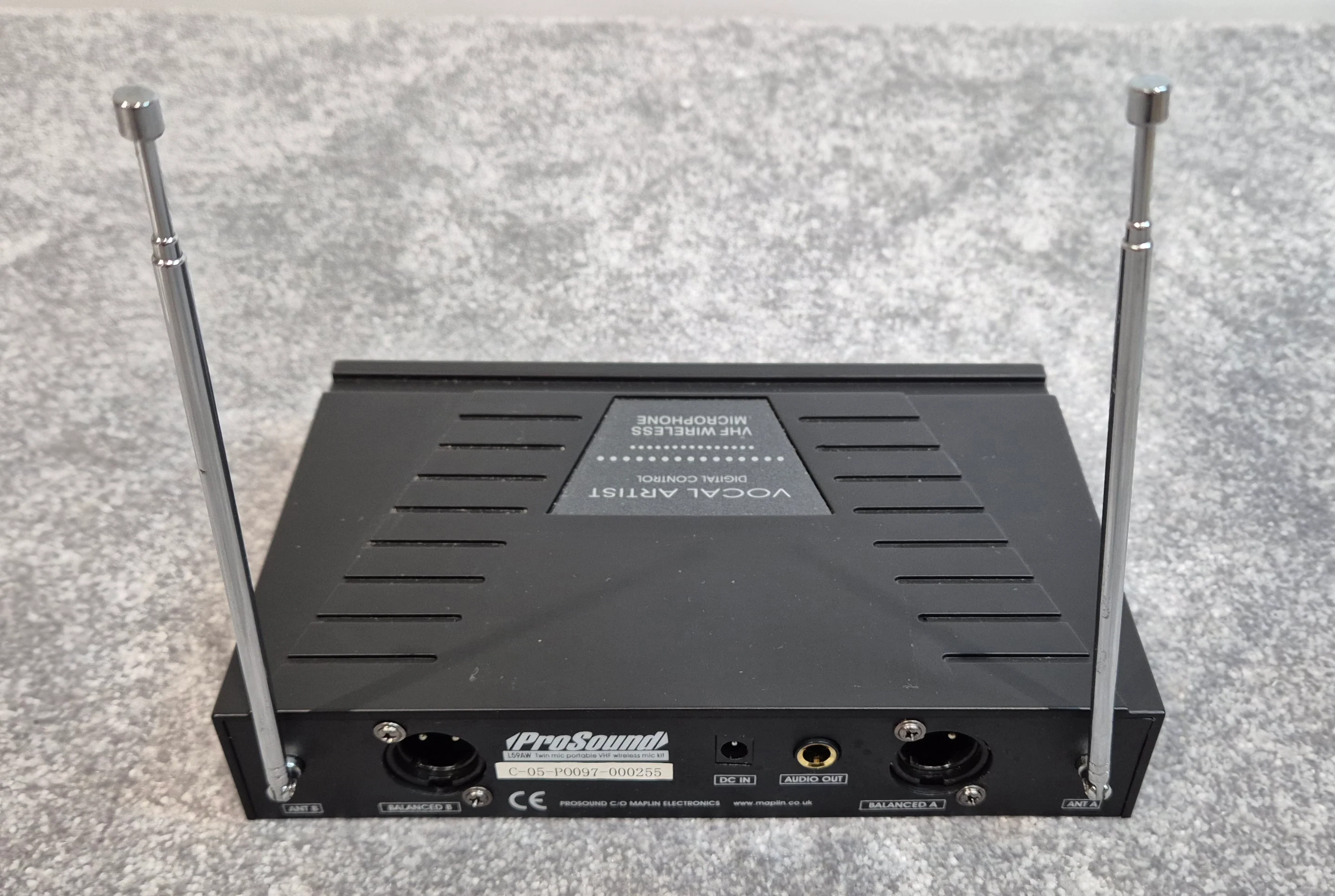 Prosound L59AW Twin Microphone Portable VHF Wireless + Black Case - Image 5