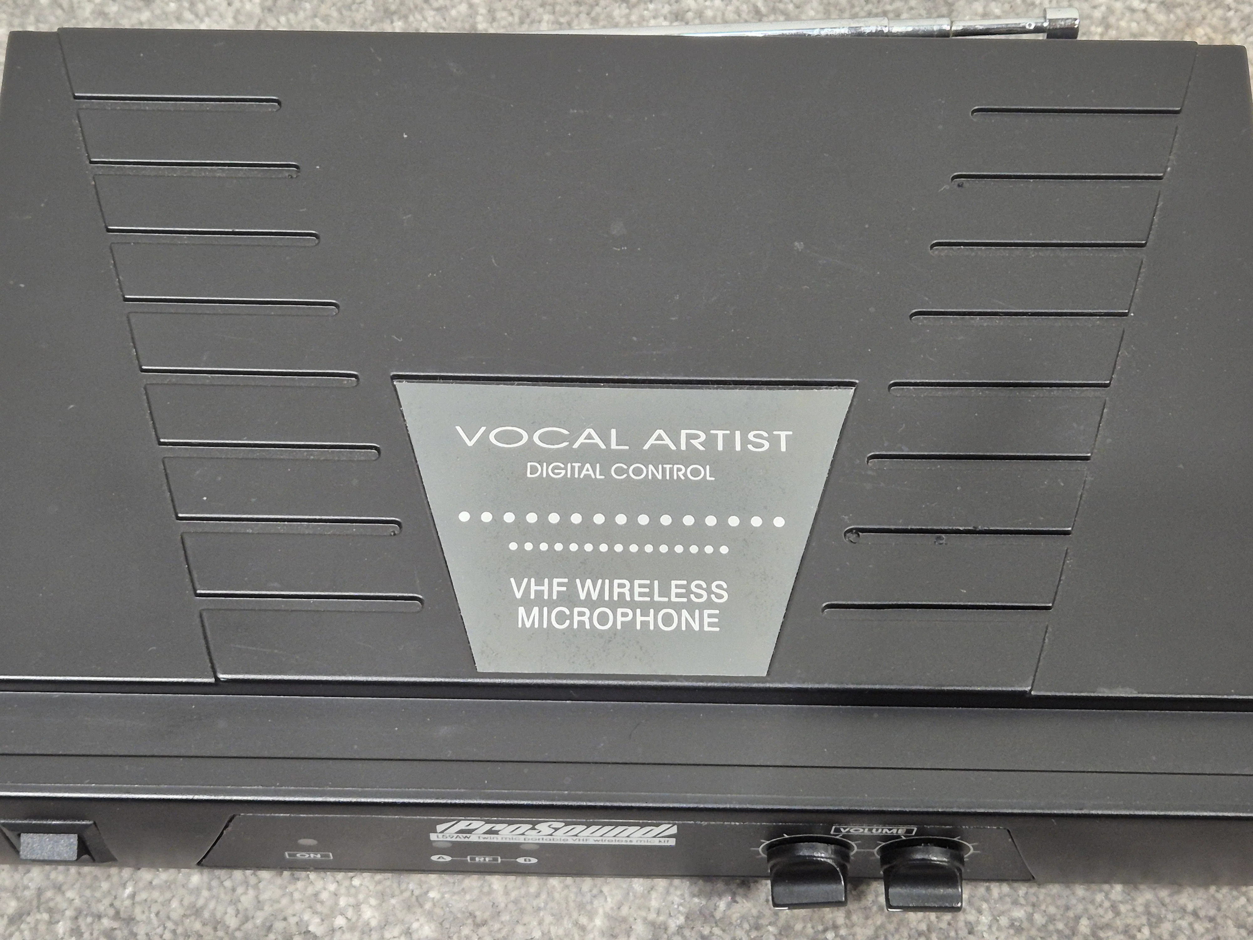 Prosound L59AW Twin Microphone Portable VHF Wireless + Black Case - Image 6
