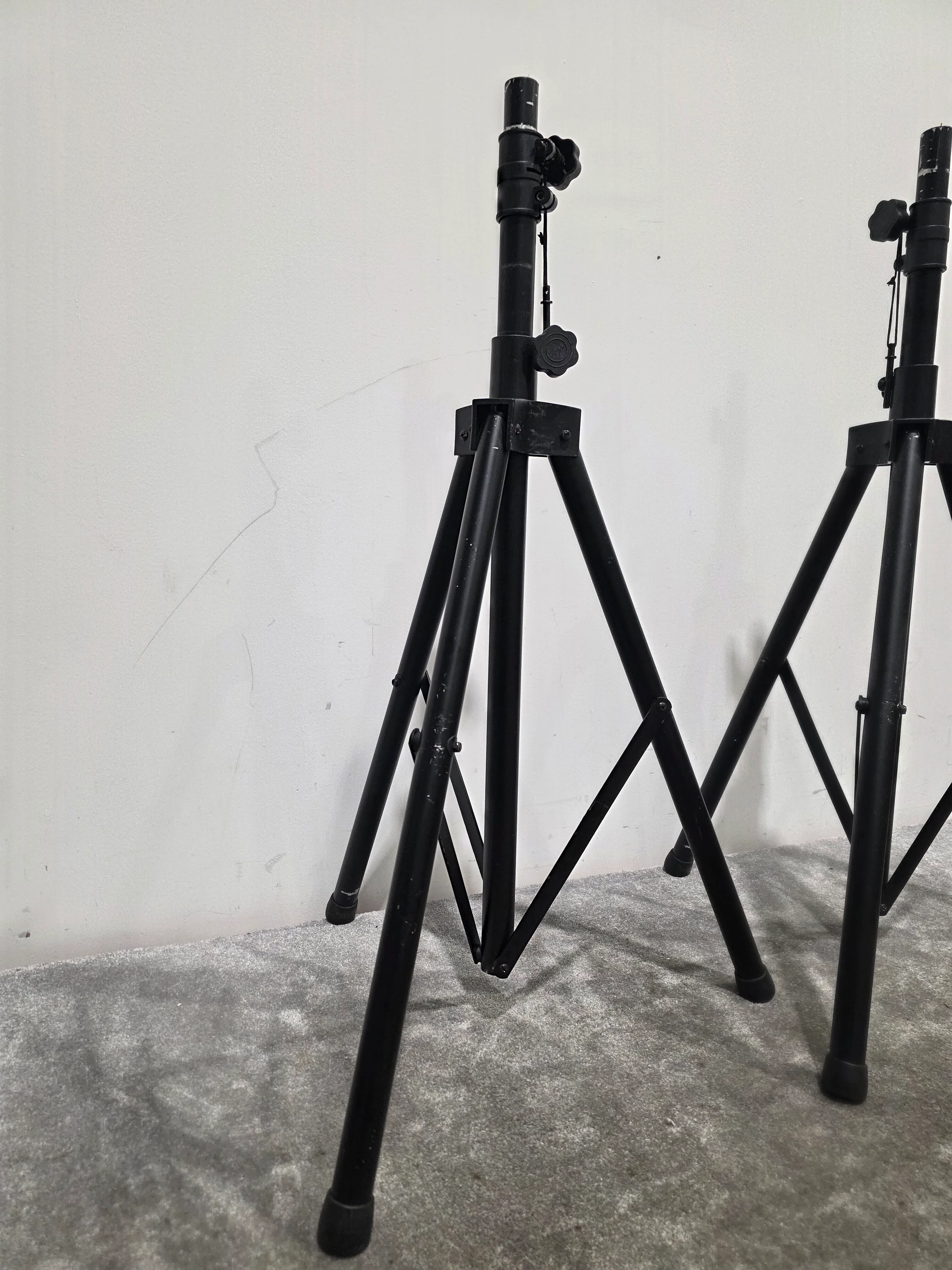 Generic - Speaker Tripod Stands - Black - Good w/ Soft Case - Image 2