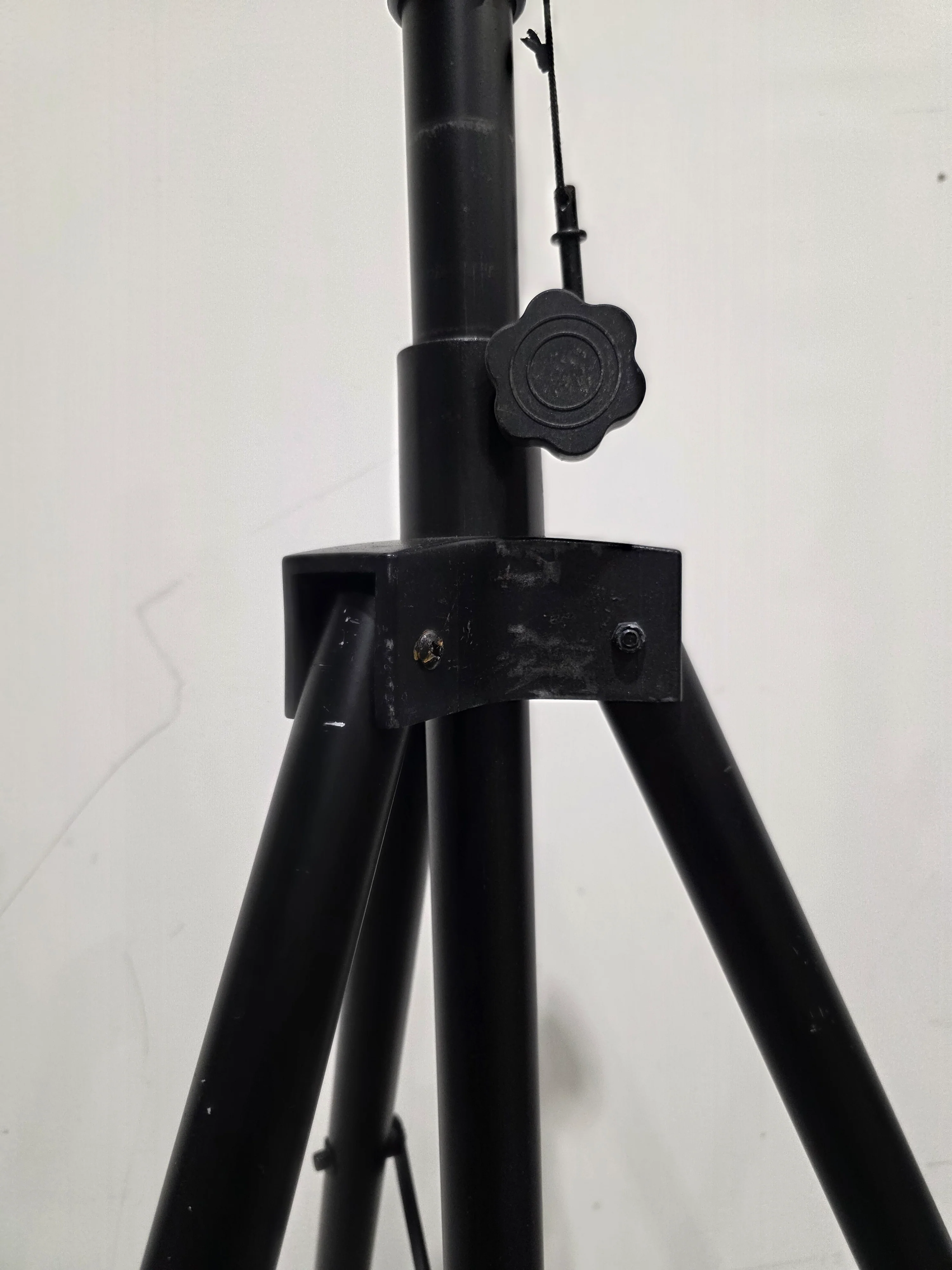Generic - Speaker Tripod Stands - Black - Good w/ Soft Case - Image 4