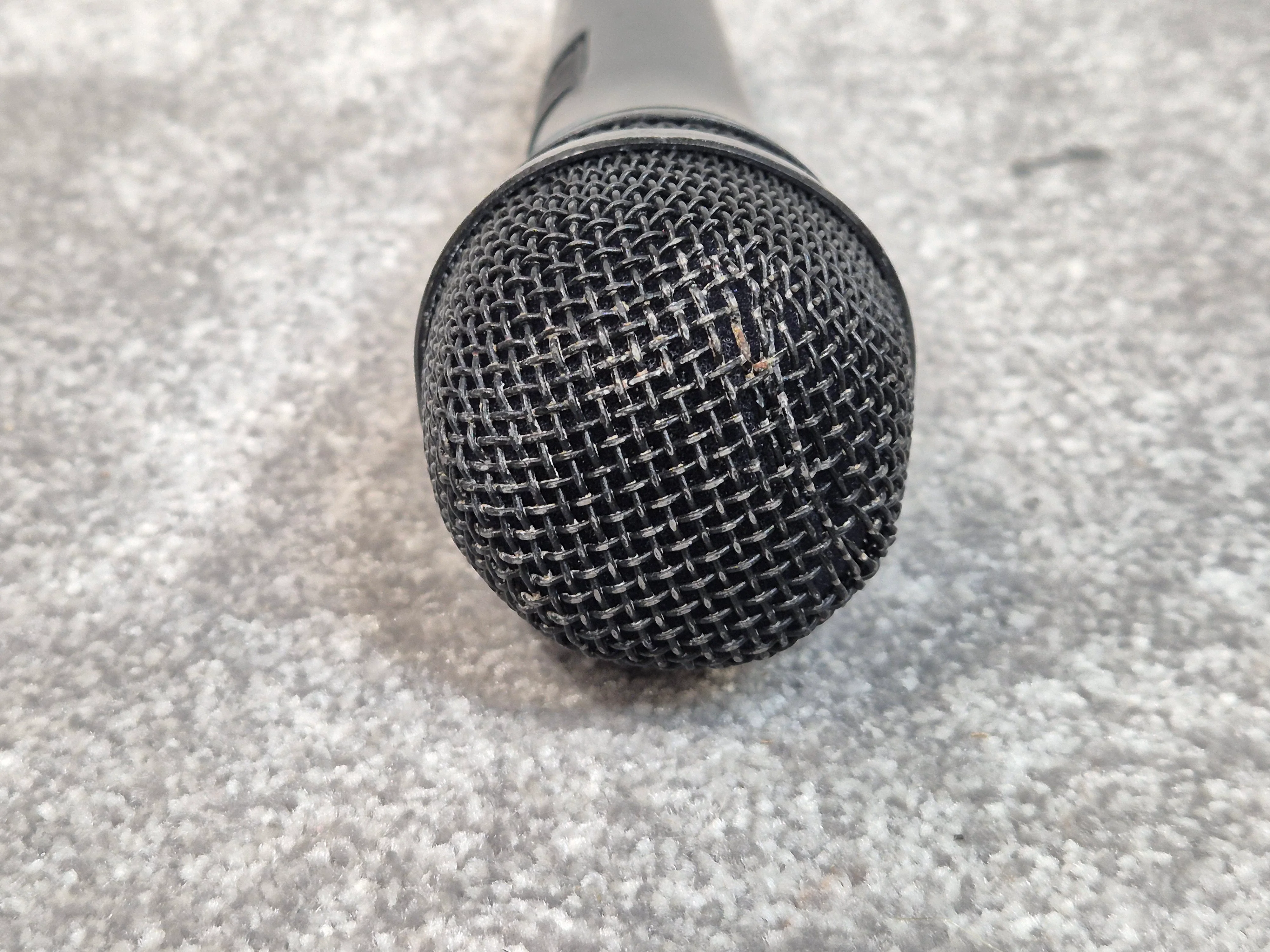 Pulse PM800S - Dynamic Vocal Microphone w/ Carry Case - Image 7