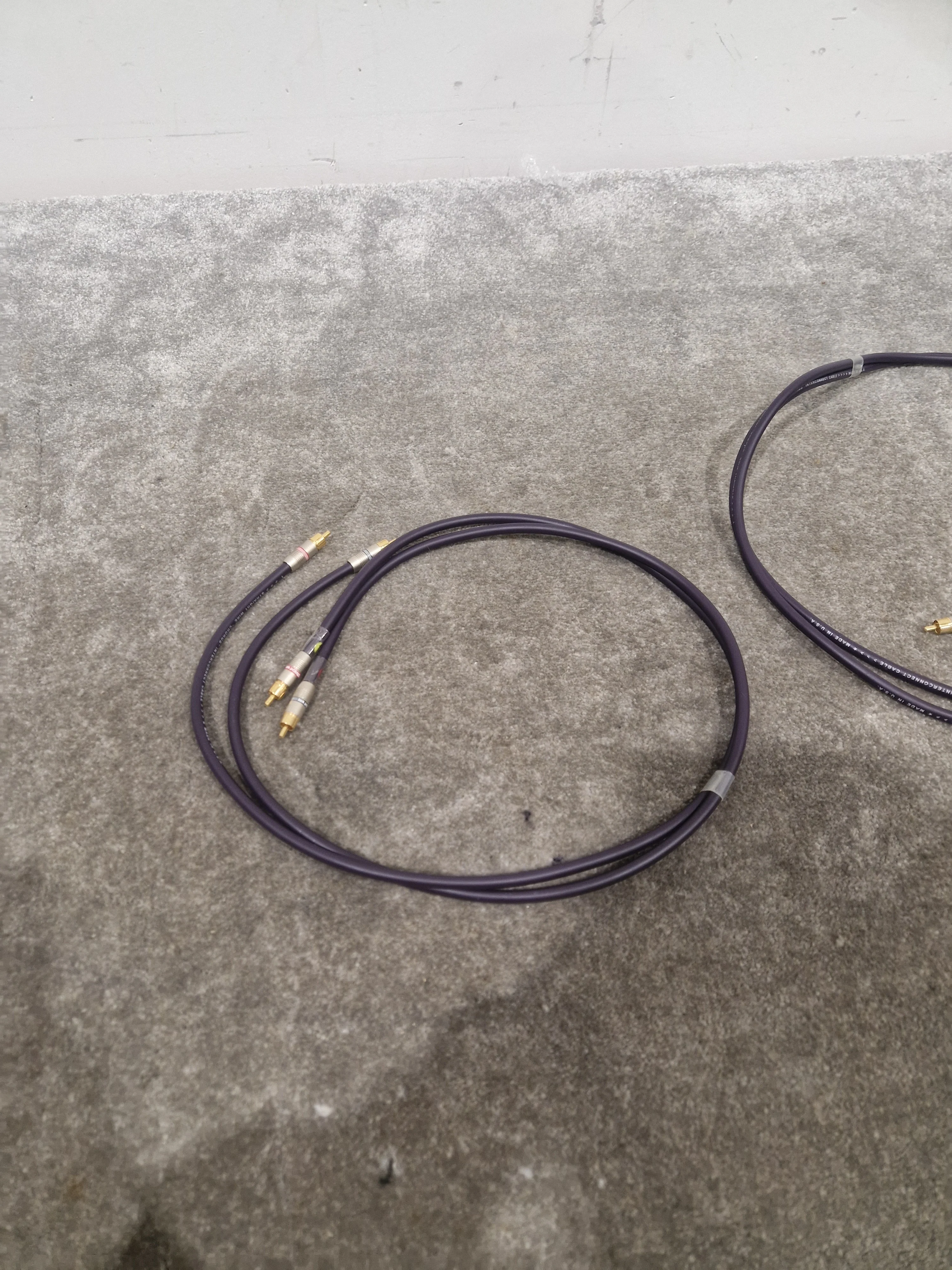 Purple RCA Phono Cable Straight Wire 2FT Pair Audio Cable - High-Quality - Excellent - Image 9