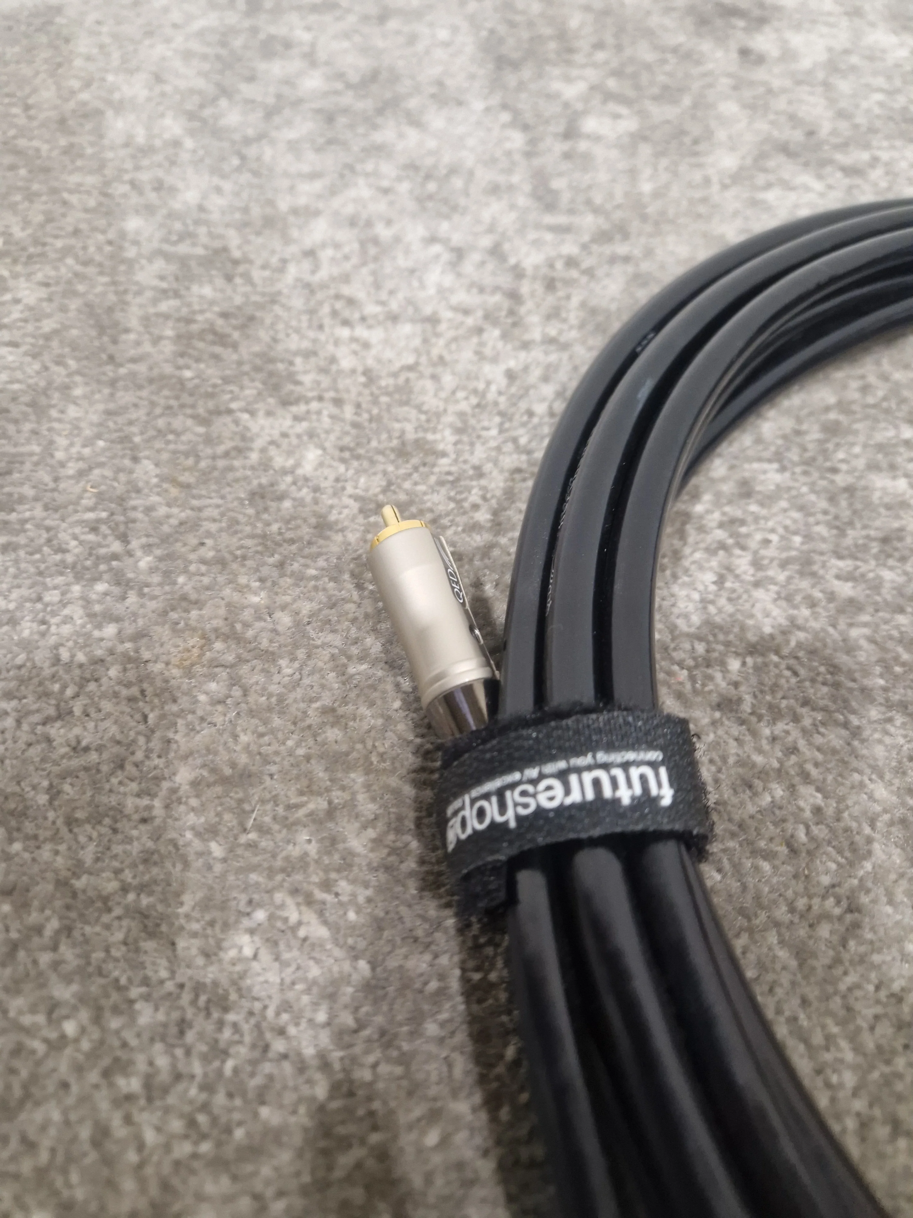 QED Single Reference Subwoofer Cable High Quality Black 15FT Audio Cable - High Fidelity - Excellent - Image 5