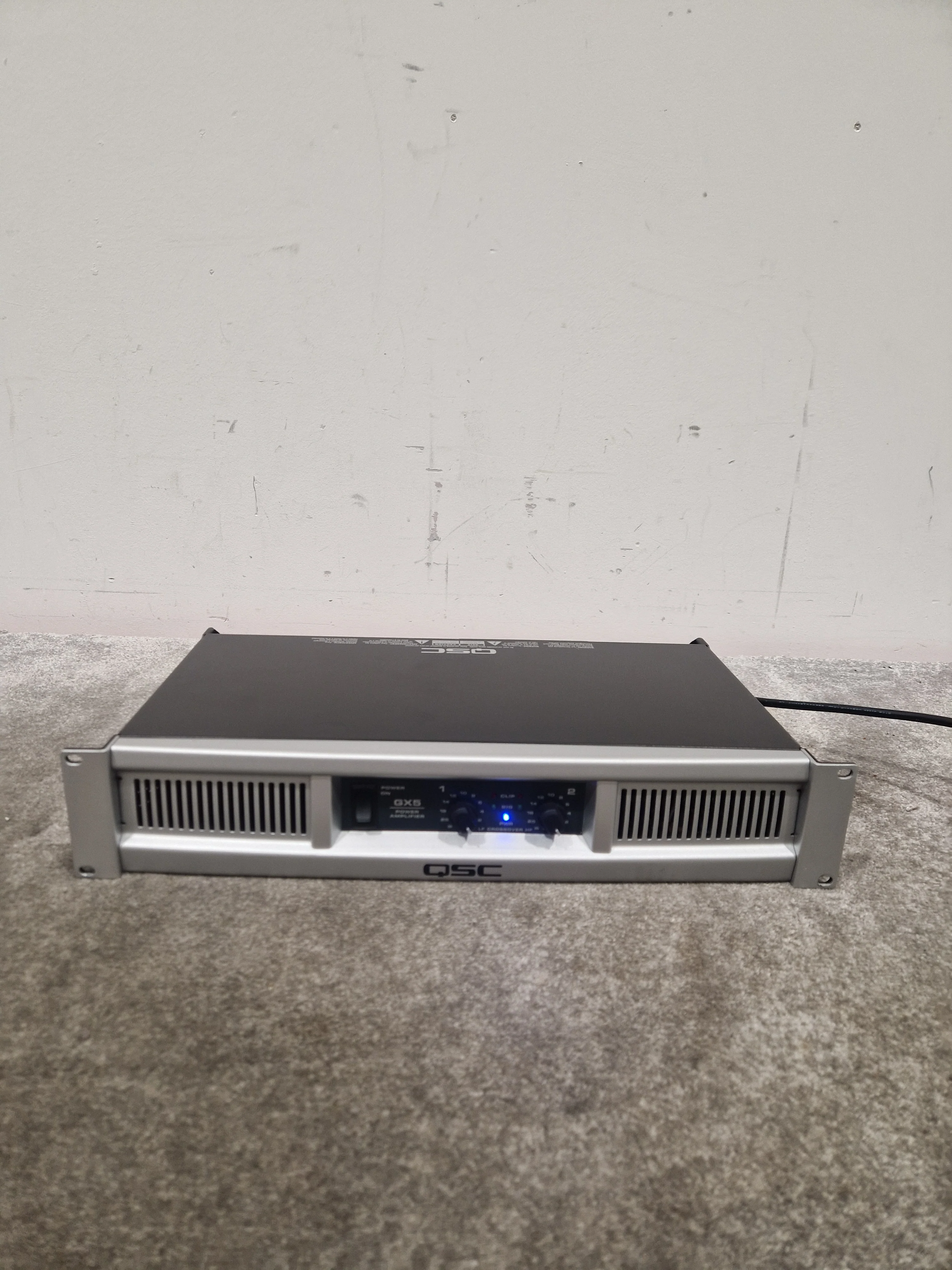 QSC GX5 - Power Amplifier - Excellent w/ Cables - Image 12