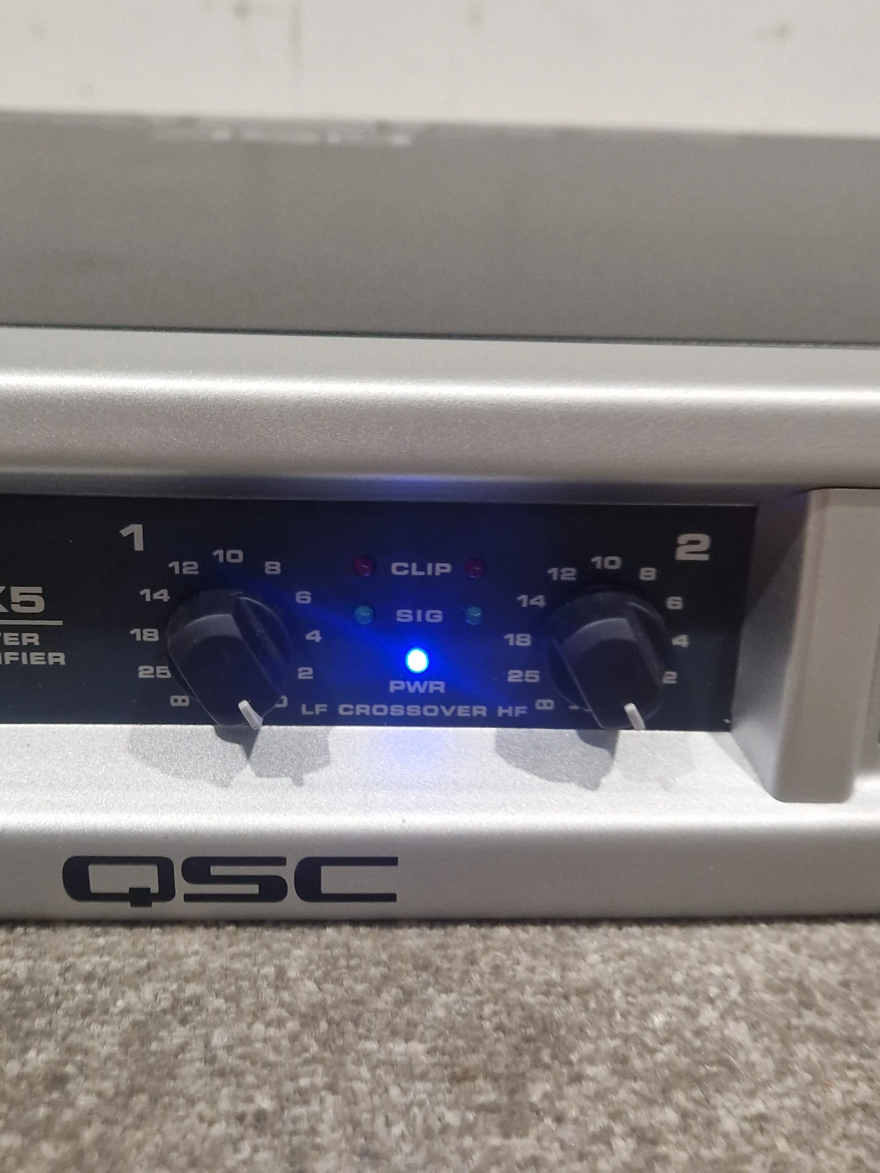 QSC GX5 - Power Amplifier - Excellent w/ Cables - Image 2