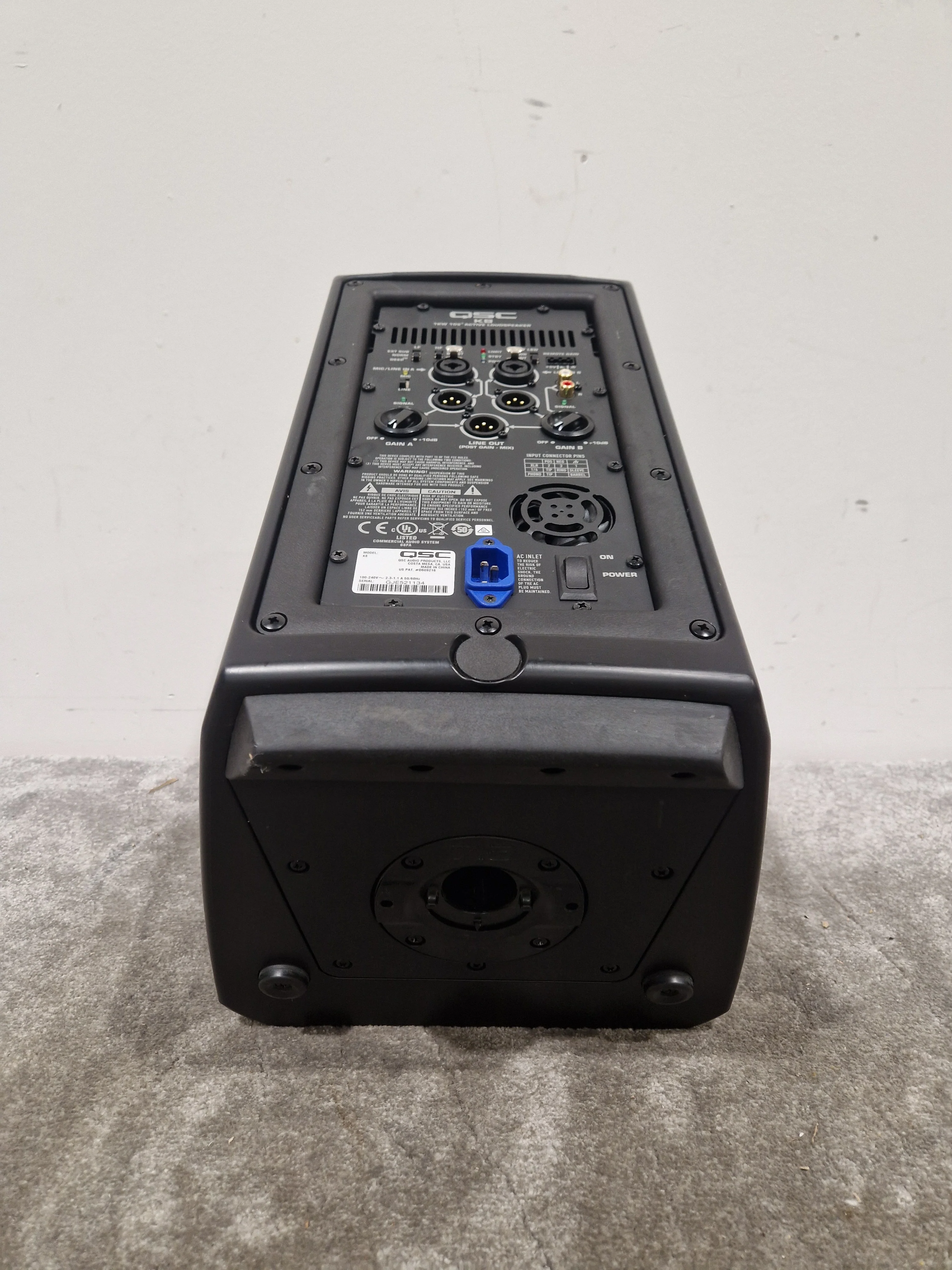 QSC K8 - Active Loudspeaker - Black - Good w/ Cables - Image 10