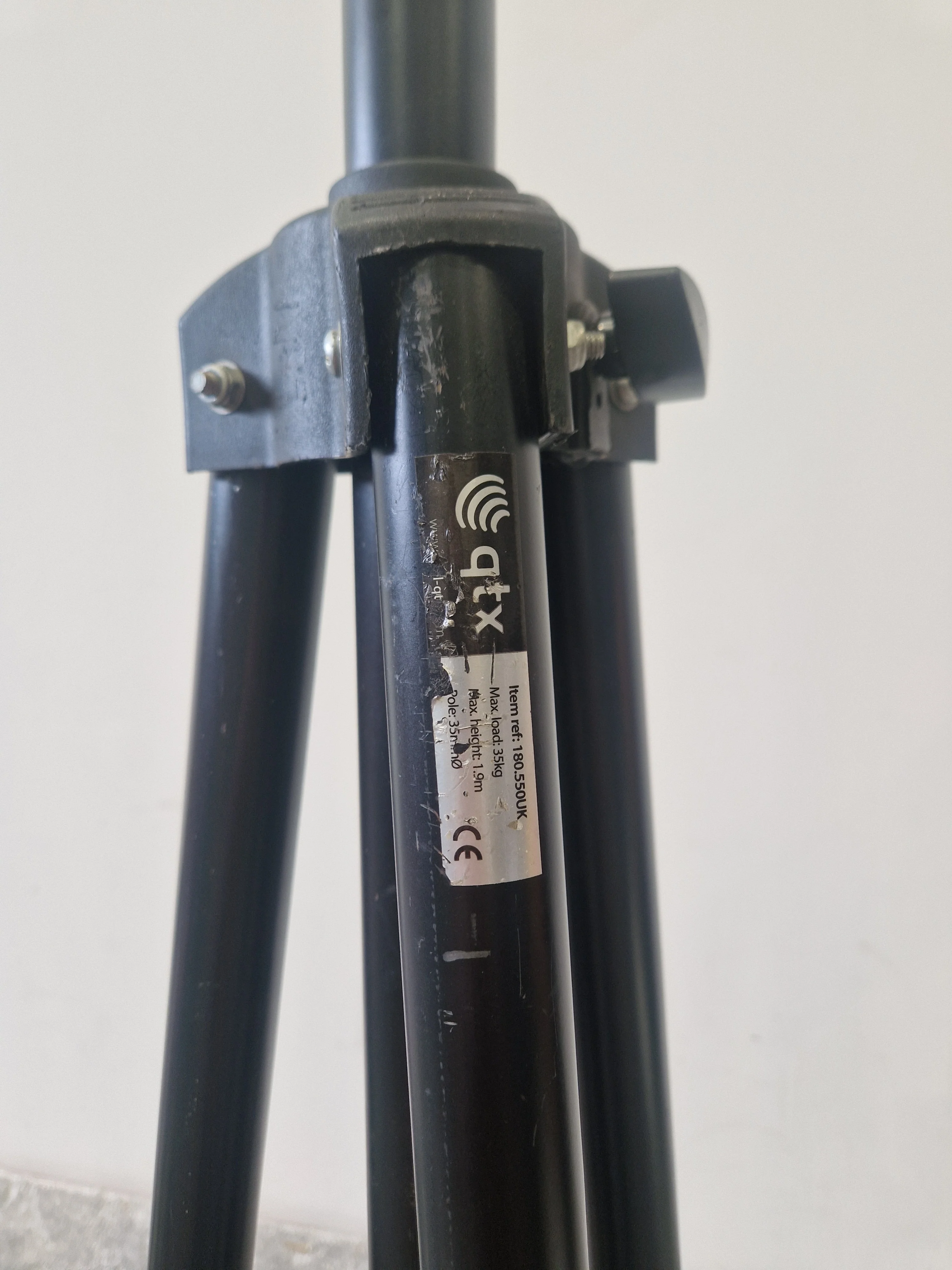 QTX Speaker Stand Tripod Pair – Adjustable Height – Good - Image 7