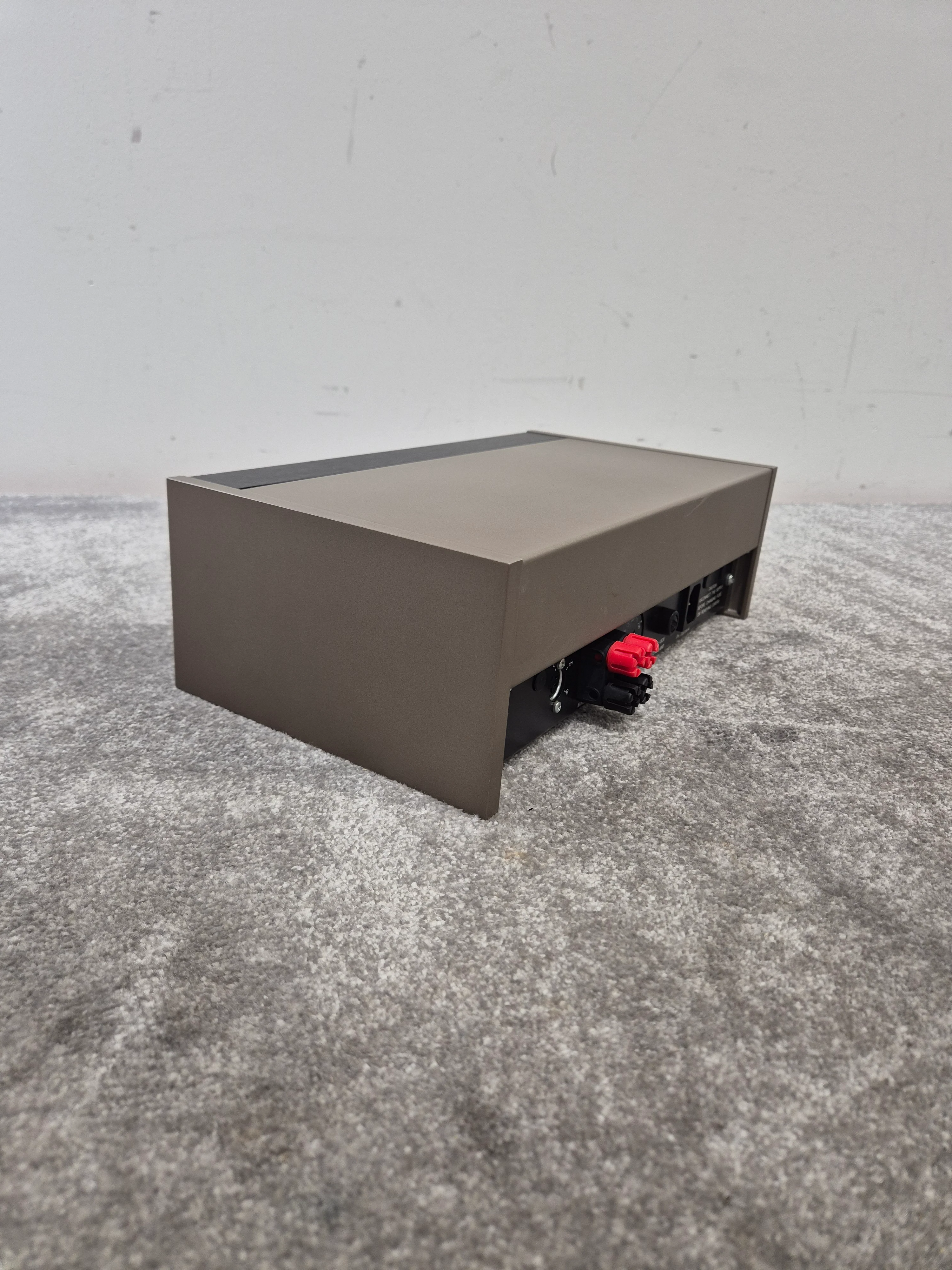 Quad 405-2 Amplifier - 150W Power, Class-A Design - Excellent w/ Power Supply - Image 7