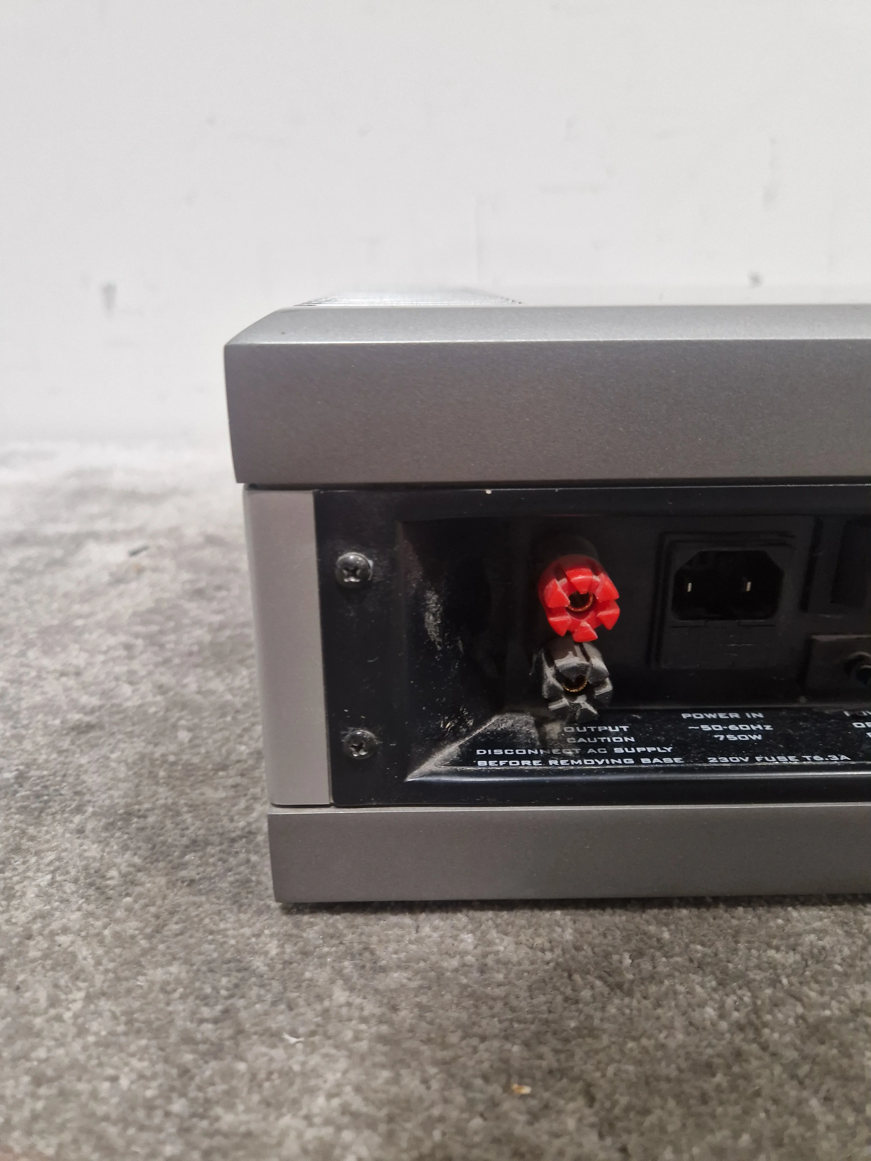 Quad 909 - Power Amplifier - Silver - Good - Image 4