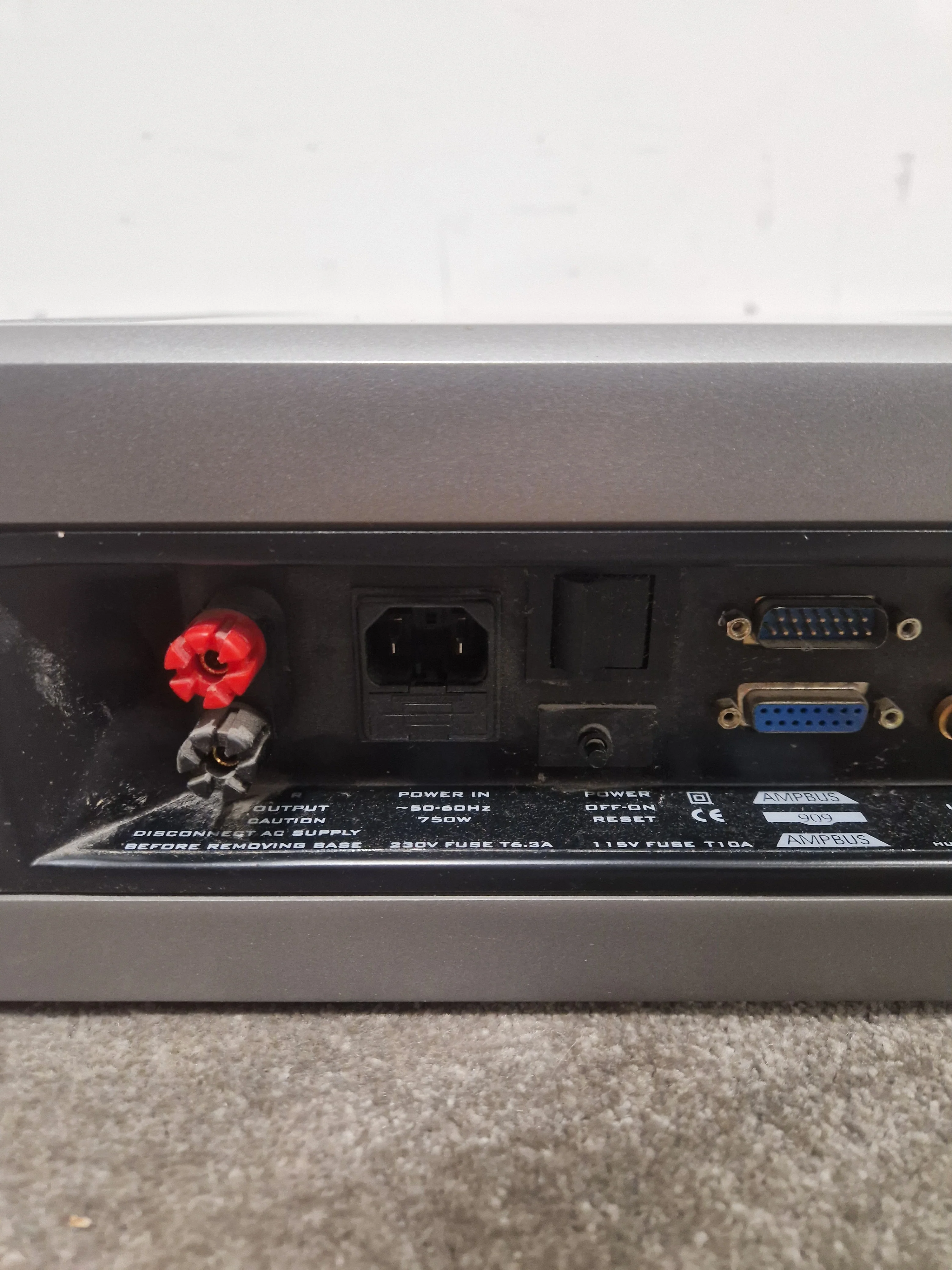 Quad 909 - Power Amplifier - Silver - Good - Image 9