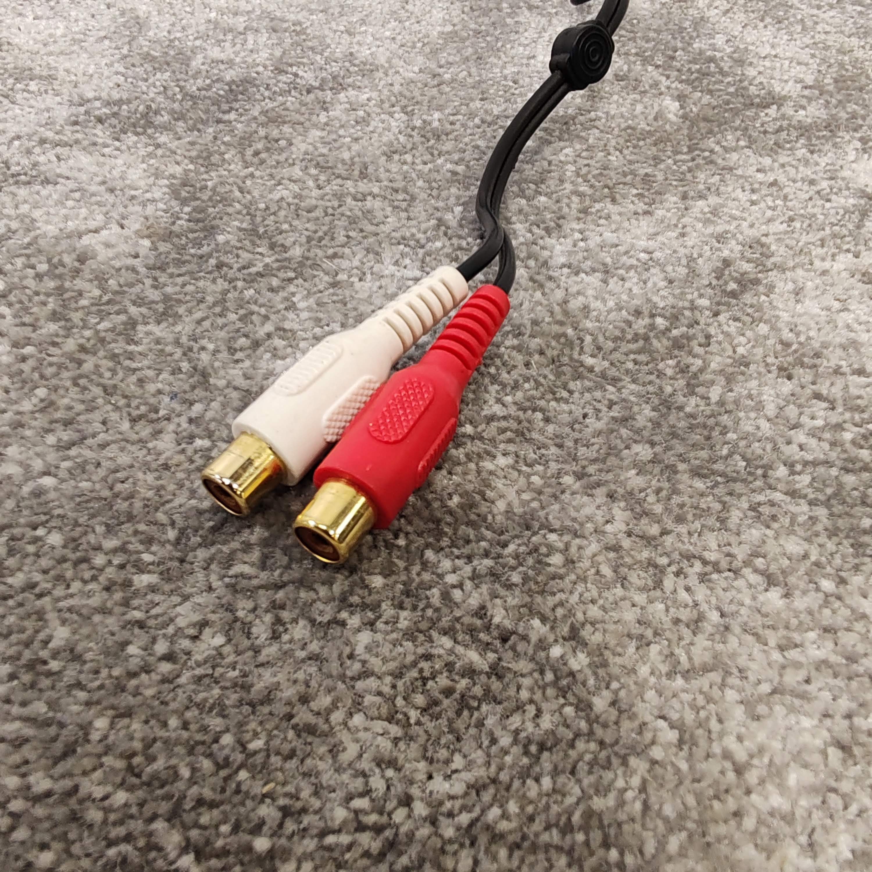 RCA Ground Loop Isolator Hum Eliminator Audio Cable - Eliminates Hum - Excellent - Image 2