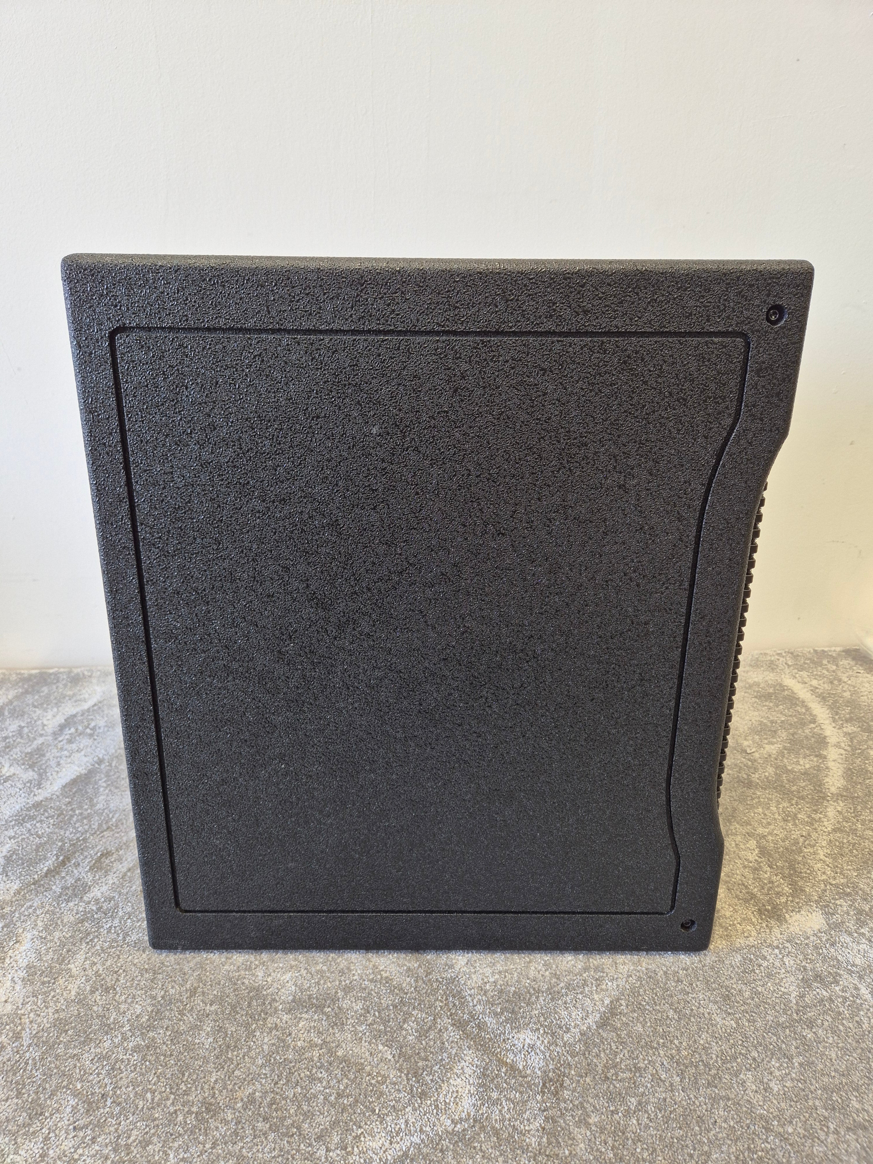 RCF EVOX 8 Active Two-Way Array - Portable Sound System w/ Cover Case - Image 2