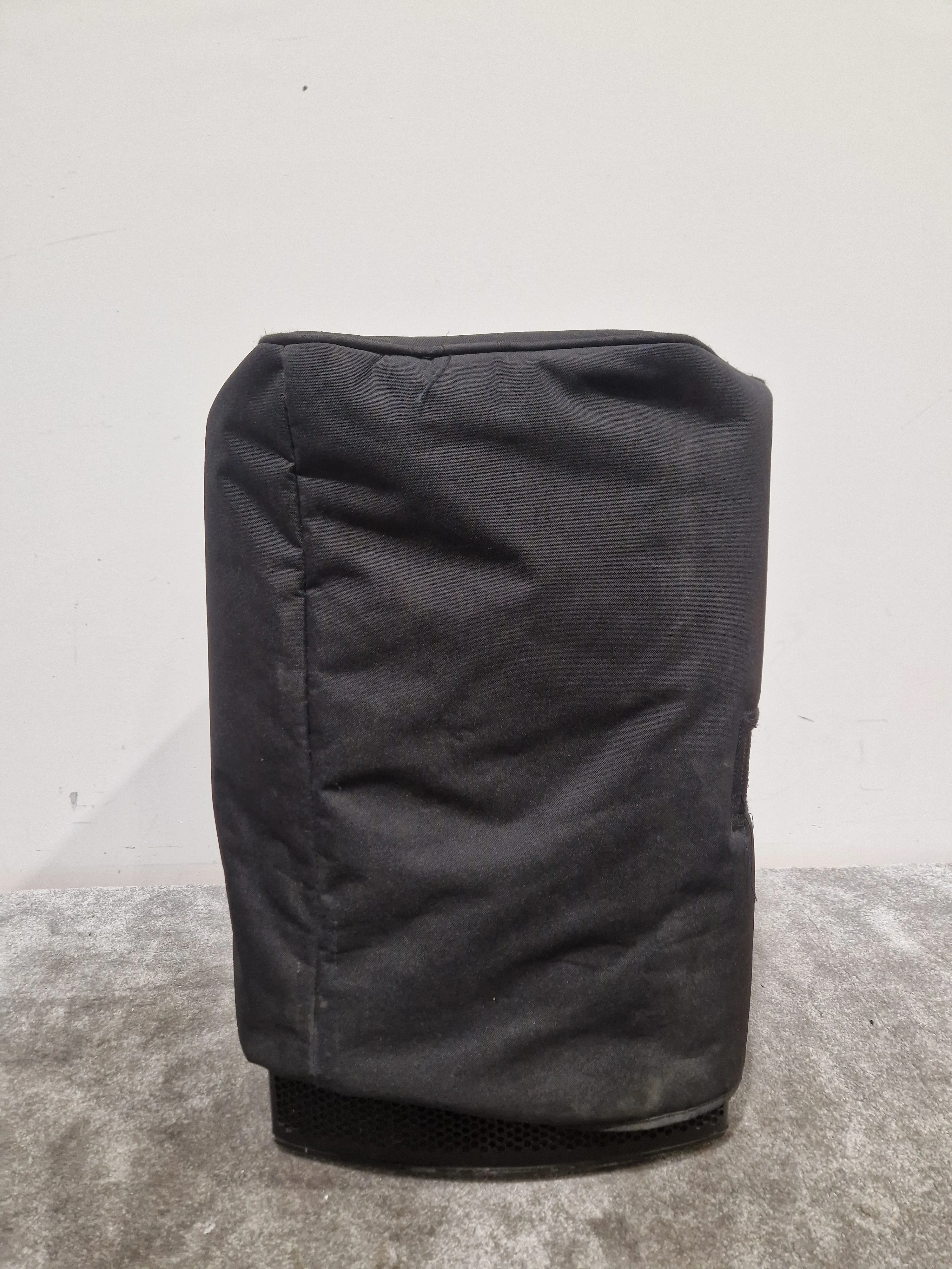 RCF TT22A - Active Speaker - Black - Excellent w/ Soft Case - Image 11