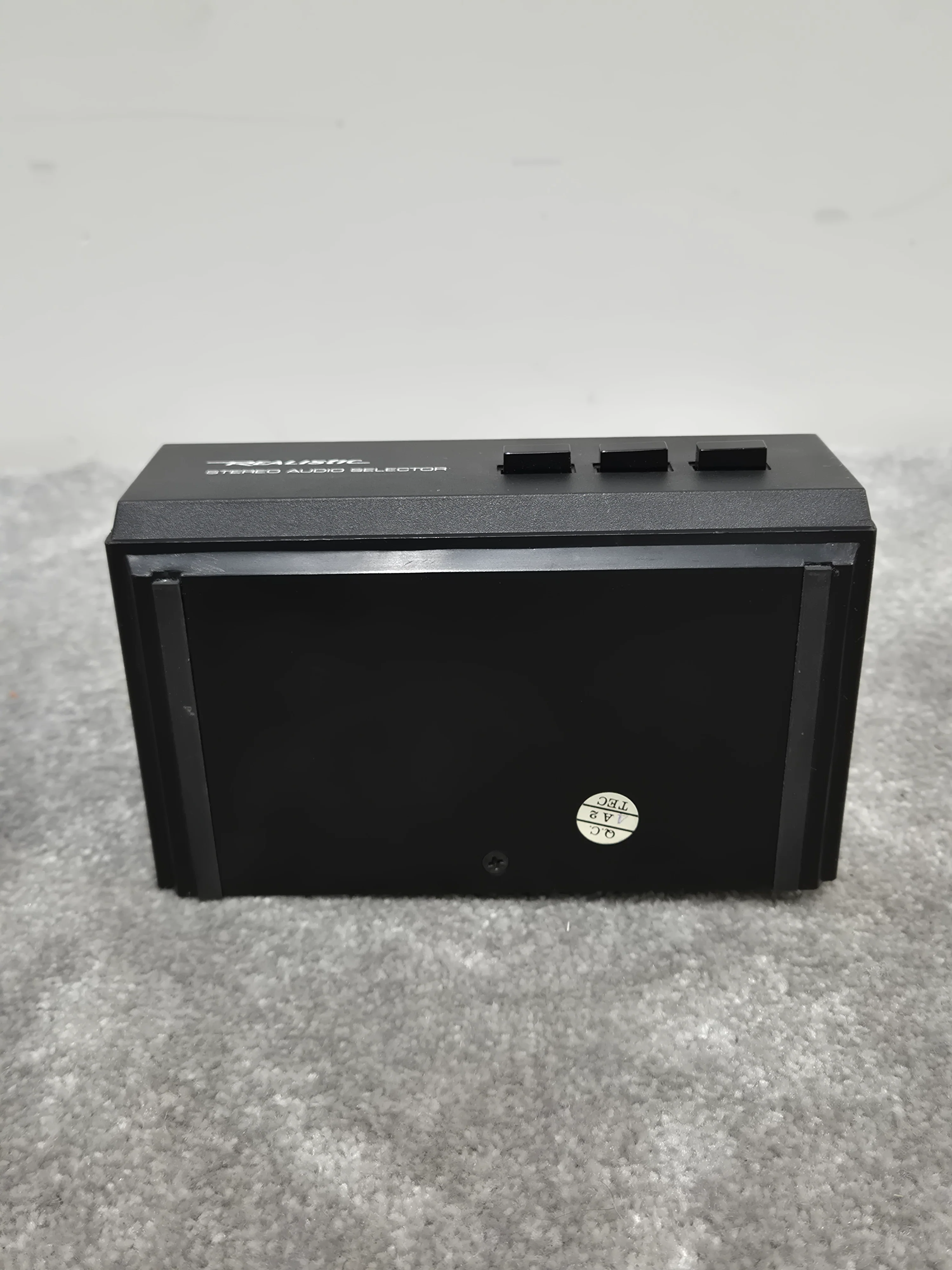 Realistic Stereo Audio Selector - Digital-to-Analog Converter - Excellent - Image 5