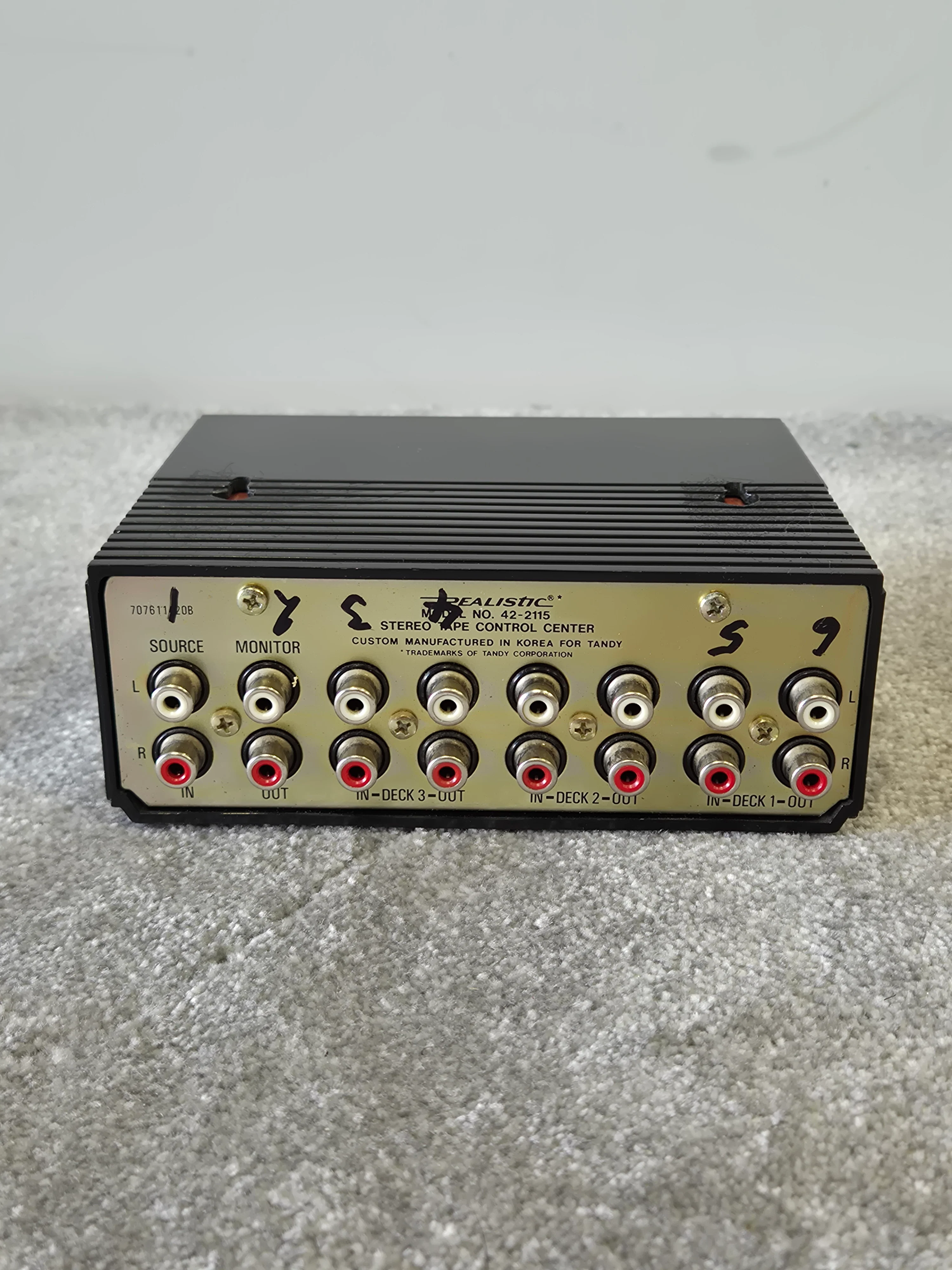 Realistic Tape Control Center - Passive Switchbox - Image 3