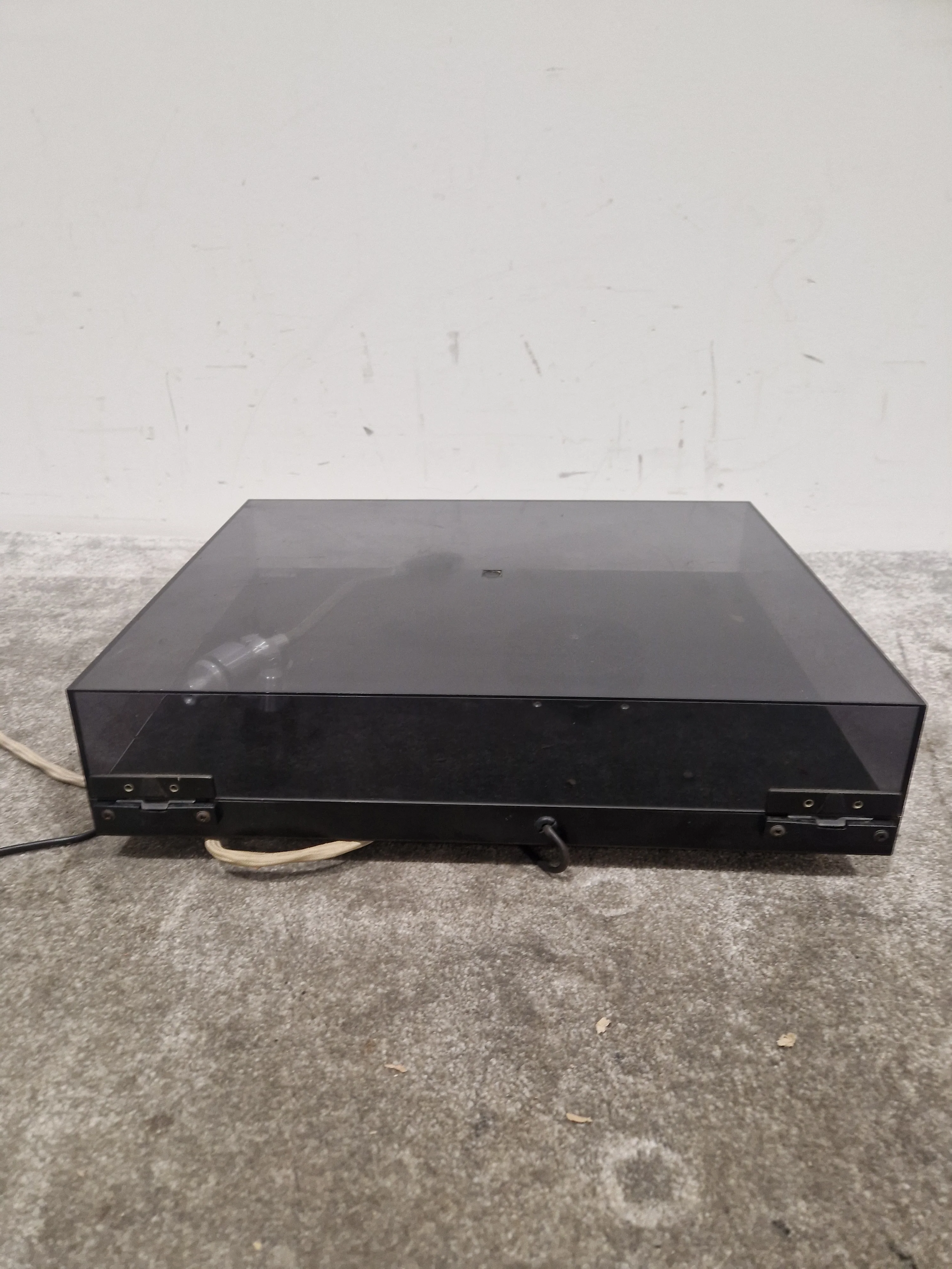 Rega Planar 3 - Turntable - Black - Spares or Repair - Image 2
