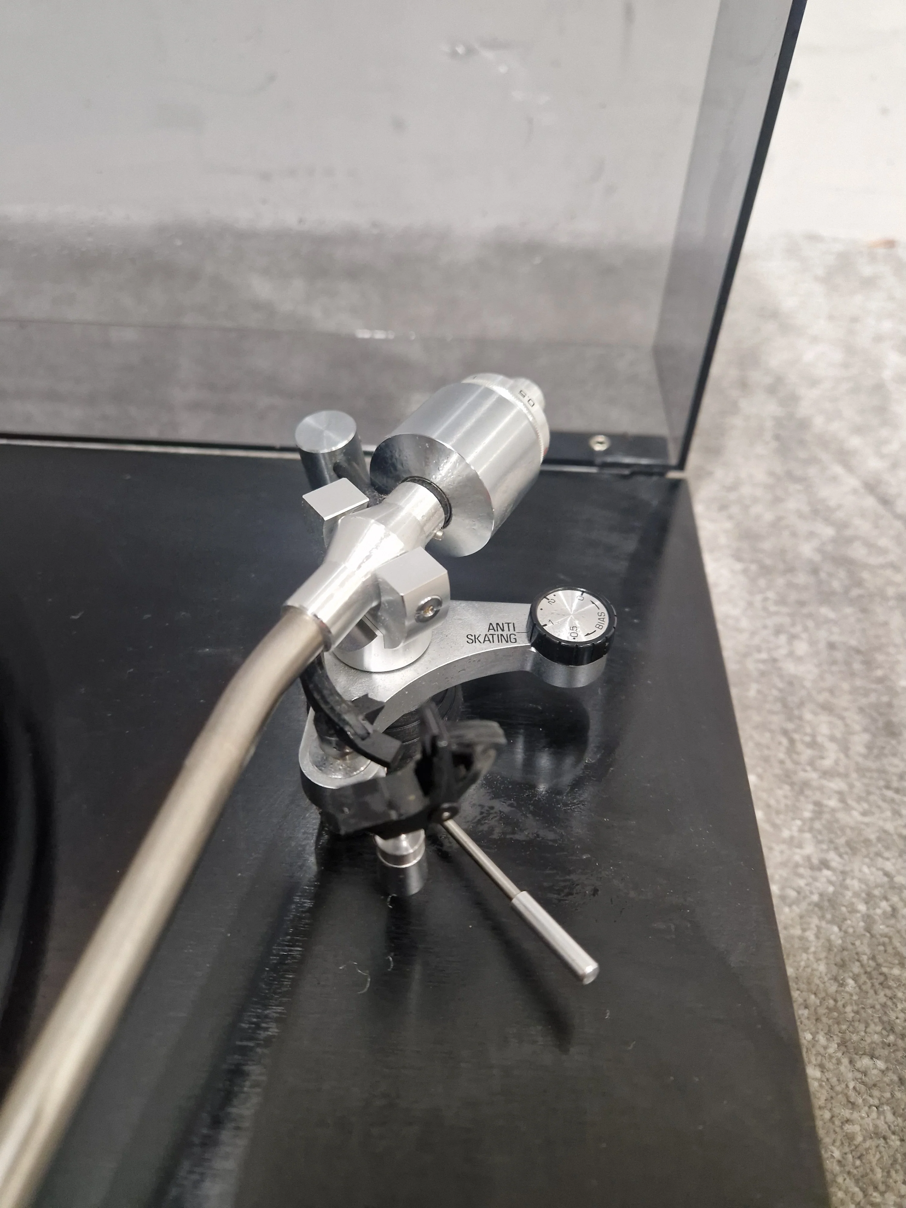 Rega Planar 3 - Turntable - Black - Spares or Repair - Image 4