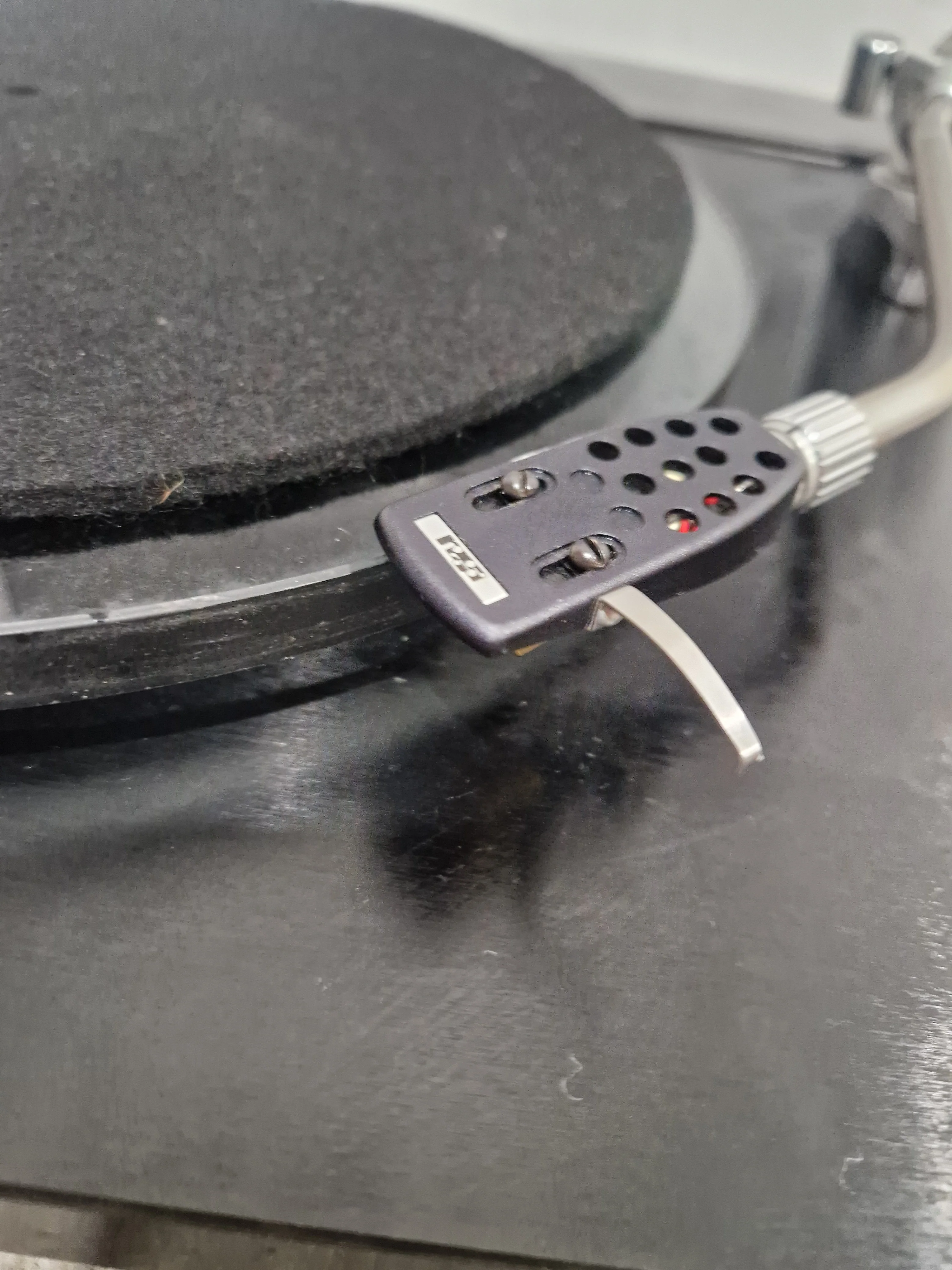 Rega Planar 3 - Turntable - Black - Spares or Repair - Image 7