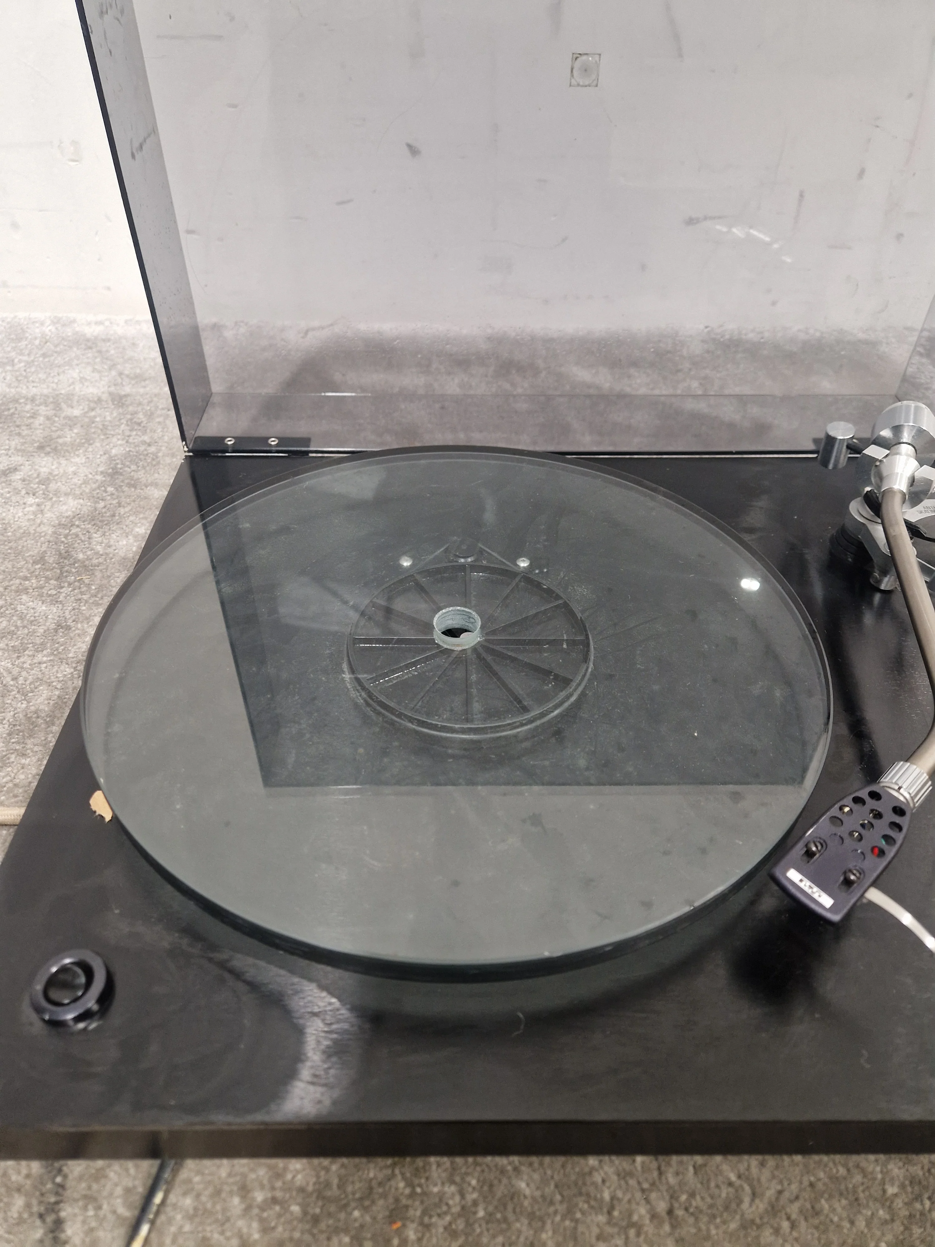 Rega Planar 3 - Turntable - Black - Spares or Repair - Image 9