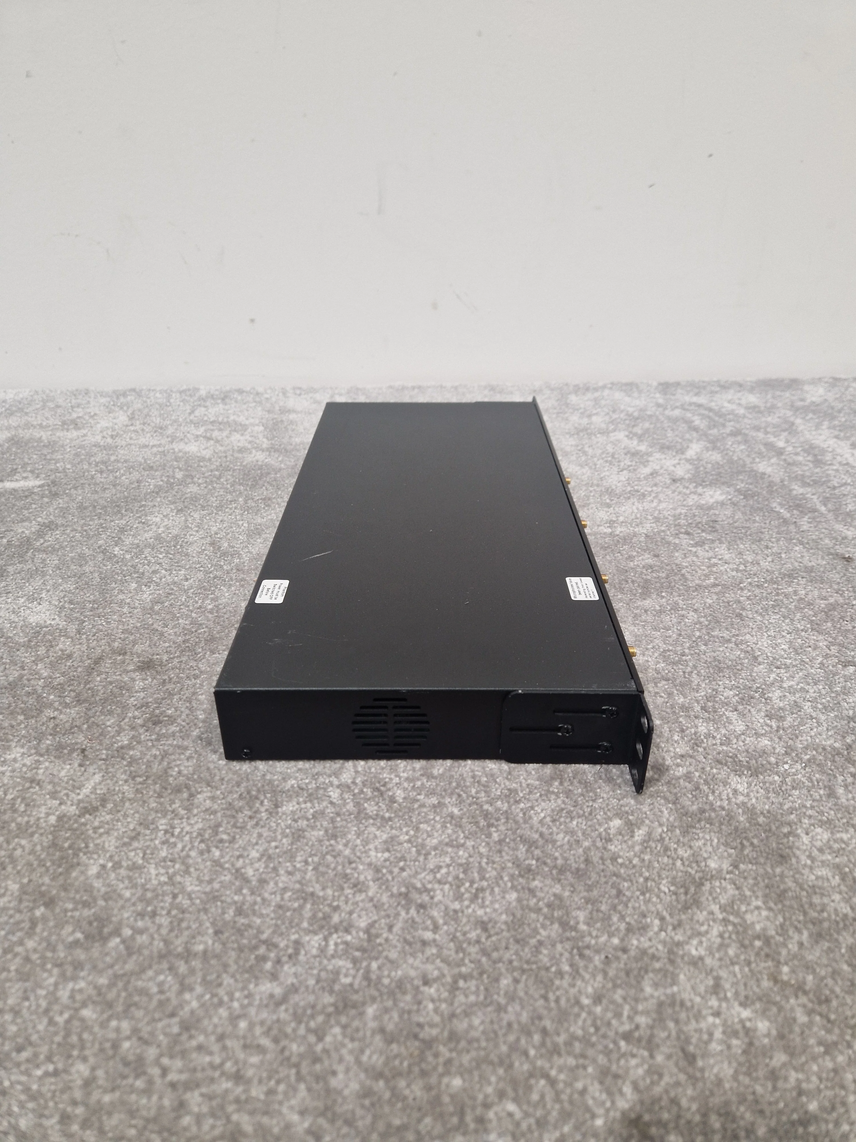 Revolabs Executive HD 8-Channel Wireless Receiver – Model 03-HDEXECEU-NM - Very Good - Image 2