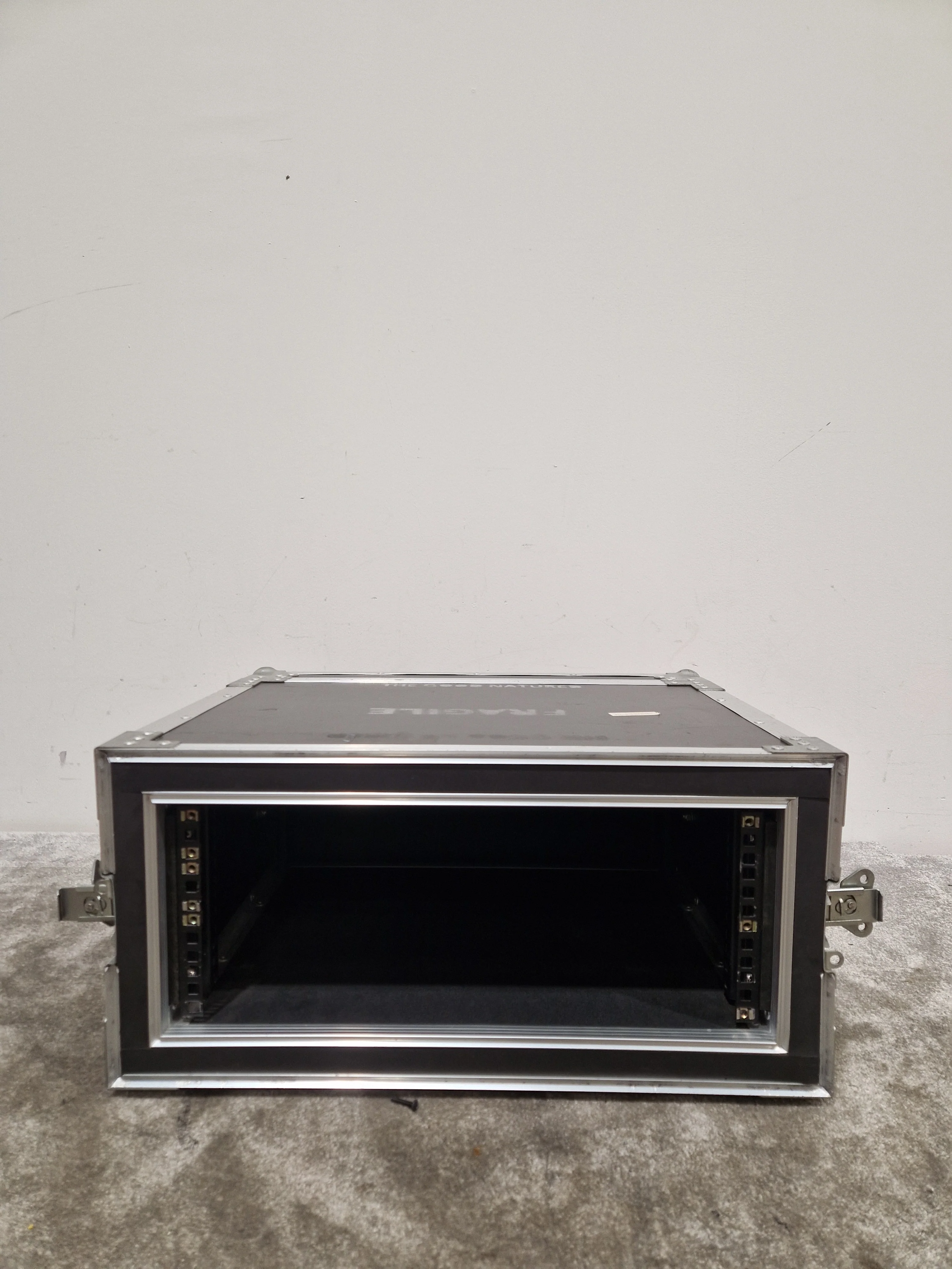 Rhino Flight Case - Black/Silver – Flight Case - Good - Image 8