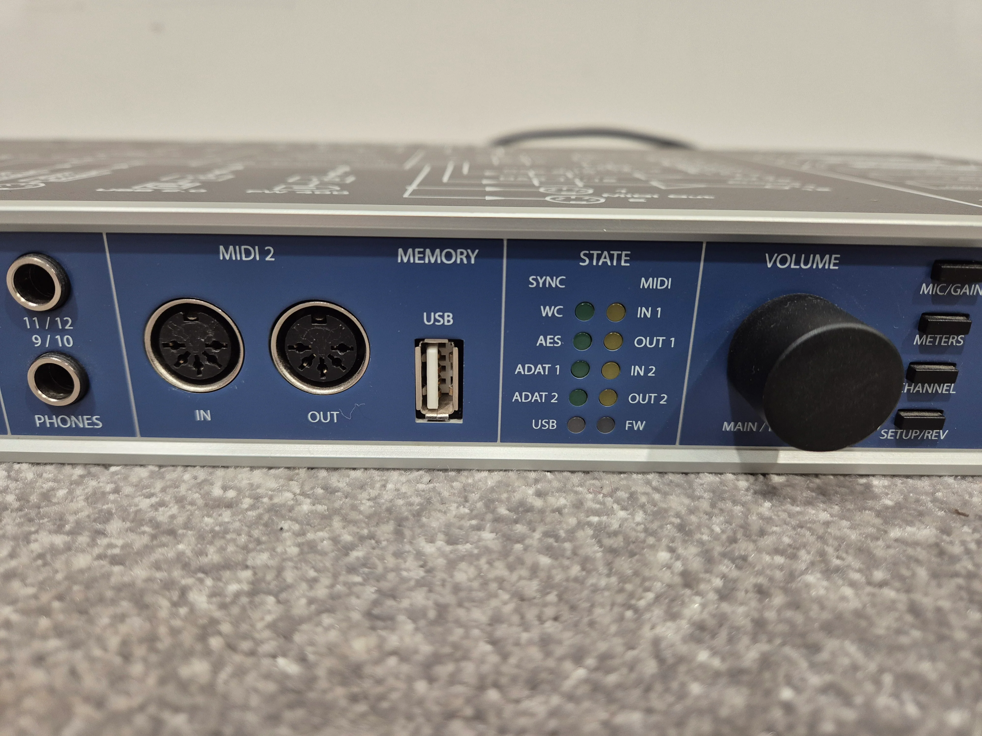 RME Fireface UFX - High-Quality Audio Interface - Image 4