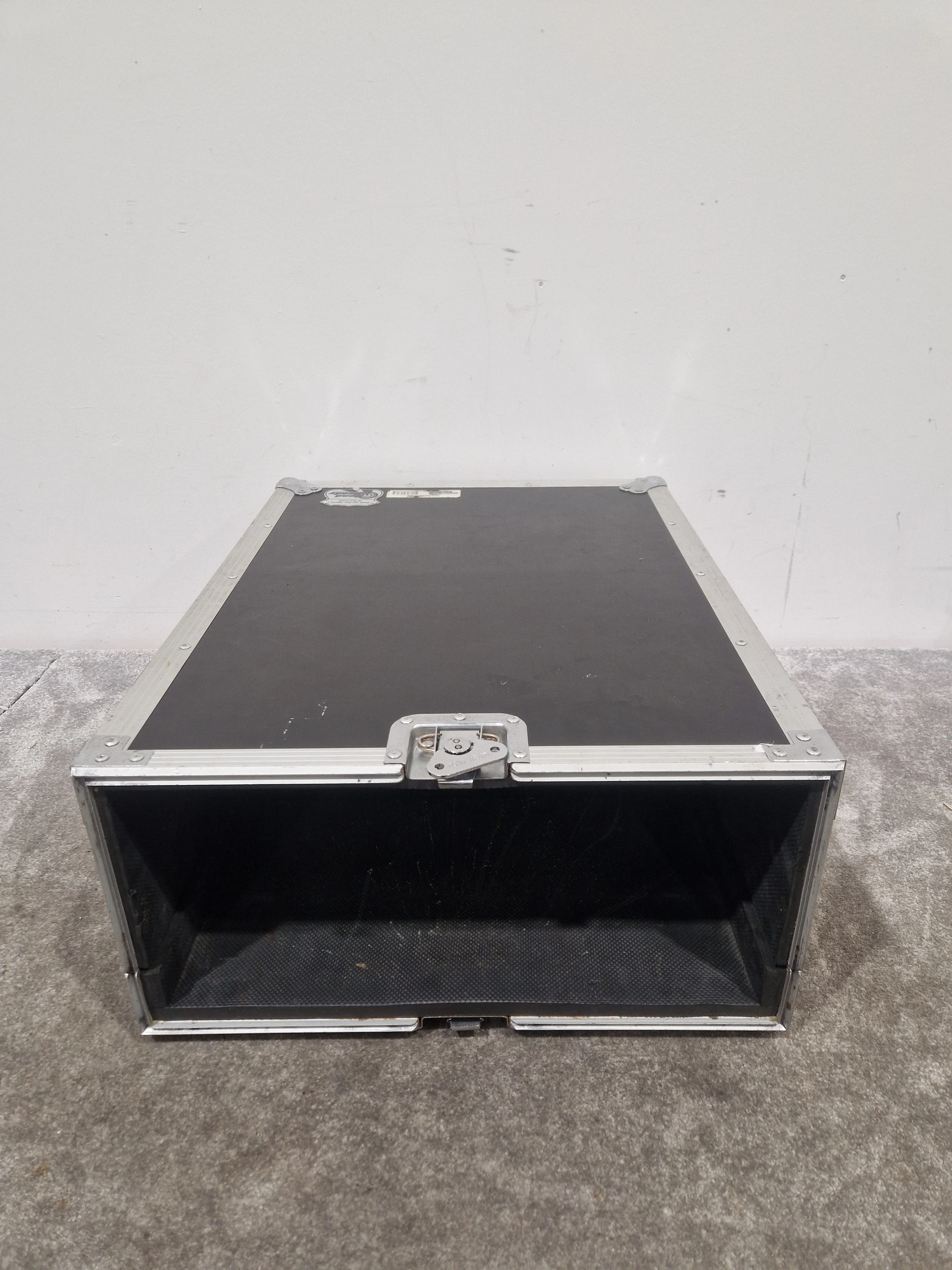 Road Ready Flight Case - Durable Road Protection - Very Good - Image 10