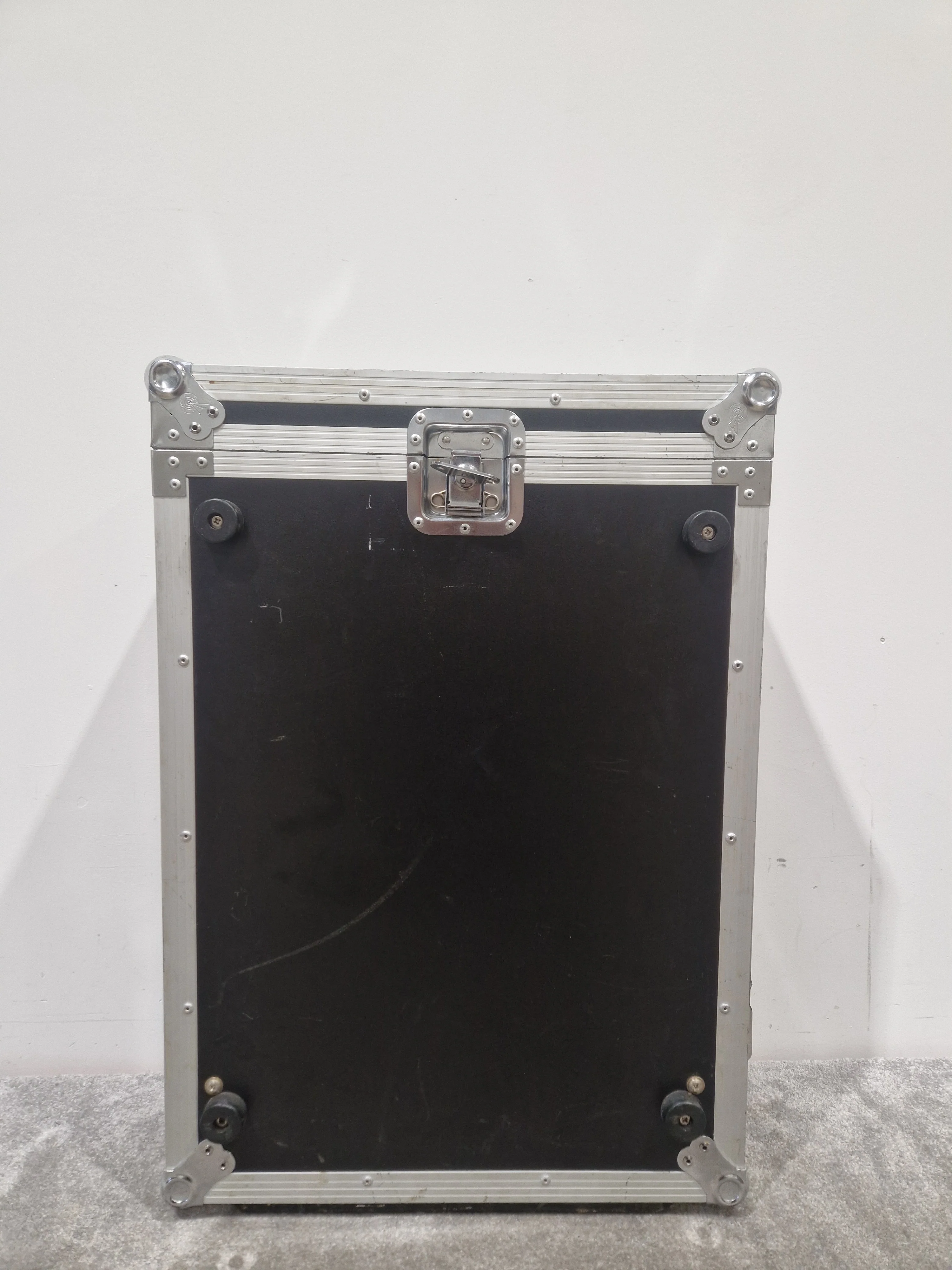 Road Ready Flight Case - Durable Road Protection - Very Good - Image 2