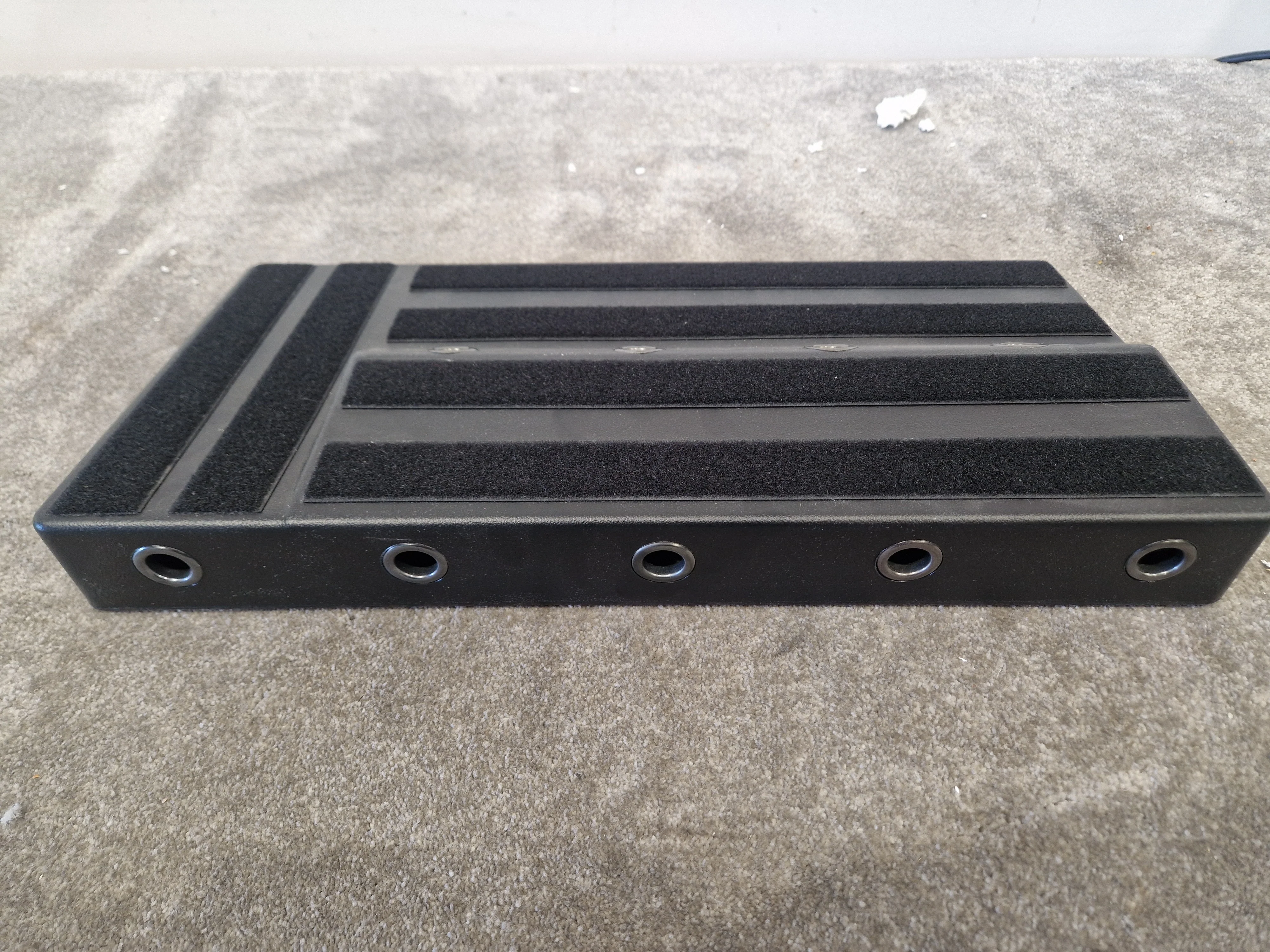 Rockhouse 10' X 20 ' Inch Pedal Board - Spacious Design, Durable Construction - Excellent - Image 5