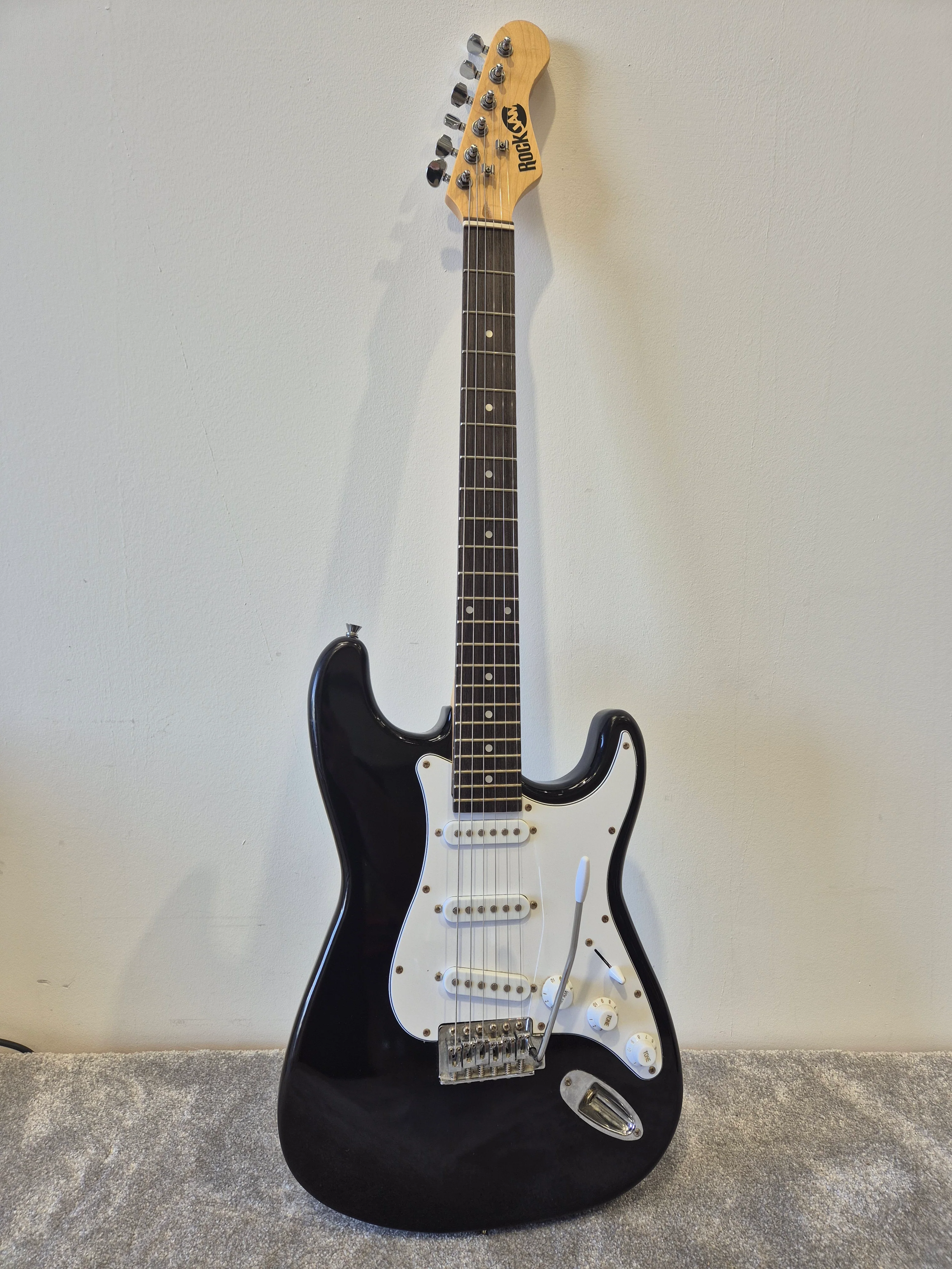 RockJam RJEG02 - Electric Guitar - Black - Image 4