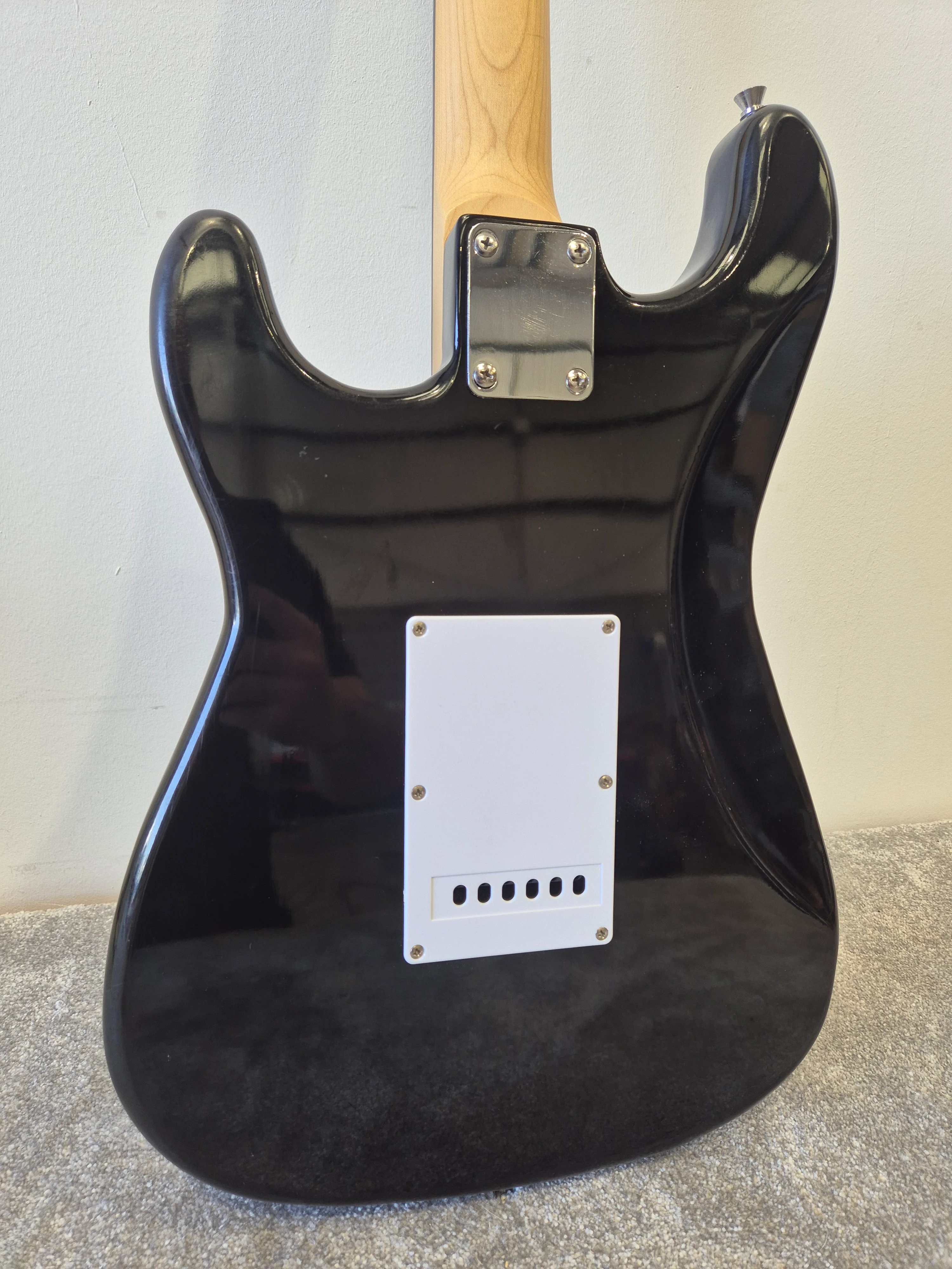 RockJam RJEG02 - Electric Guitar - Black - Image 8