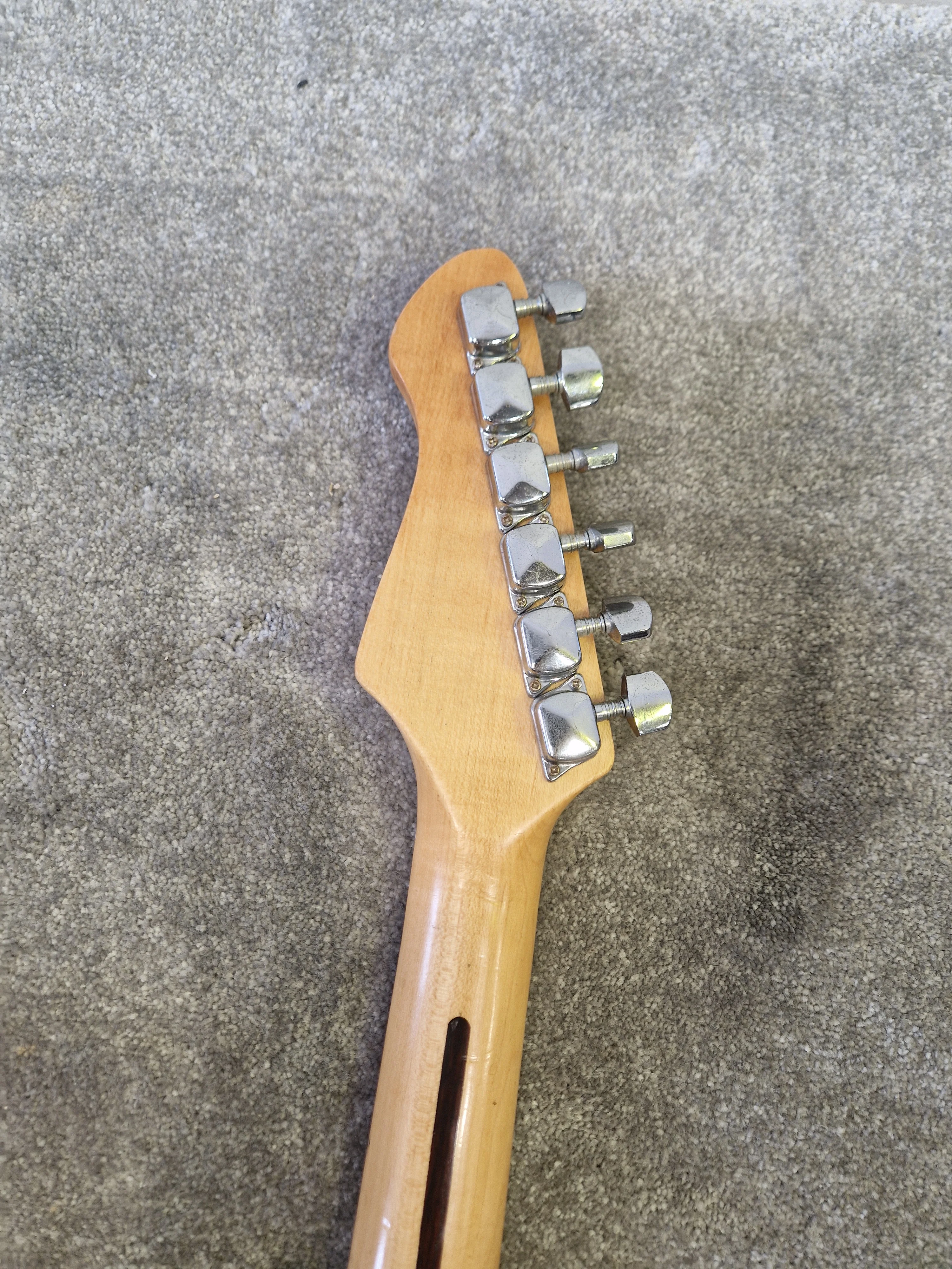 Rockwood by Hohner LX90L - Solid Body Electric Guitar, Ernie Ball Strings - Fair - Image 17