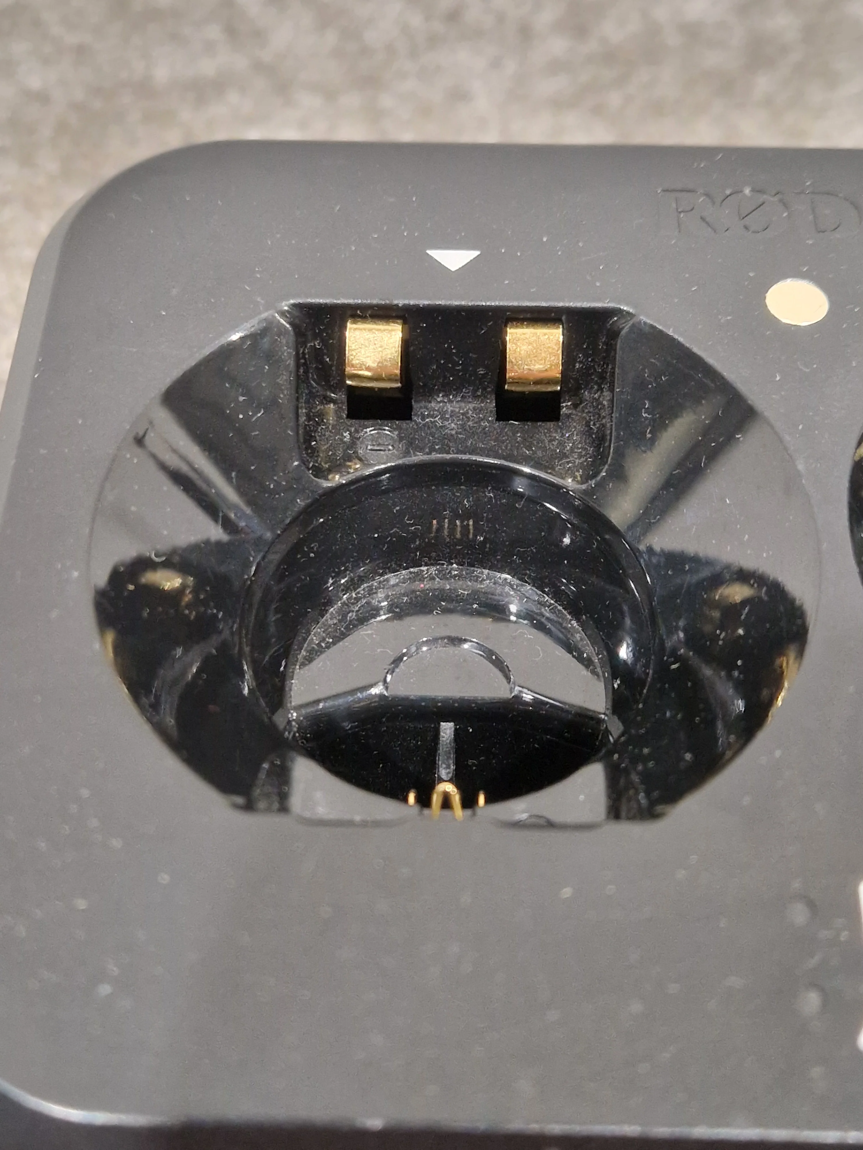 Rode Link TX-M2 Microphone Pair - Wireless Digital System - Excellent w/ Battery Packs & Recharge Hub - Image 3