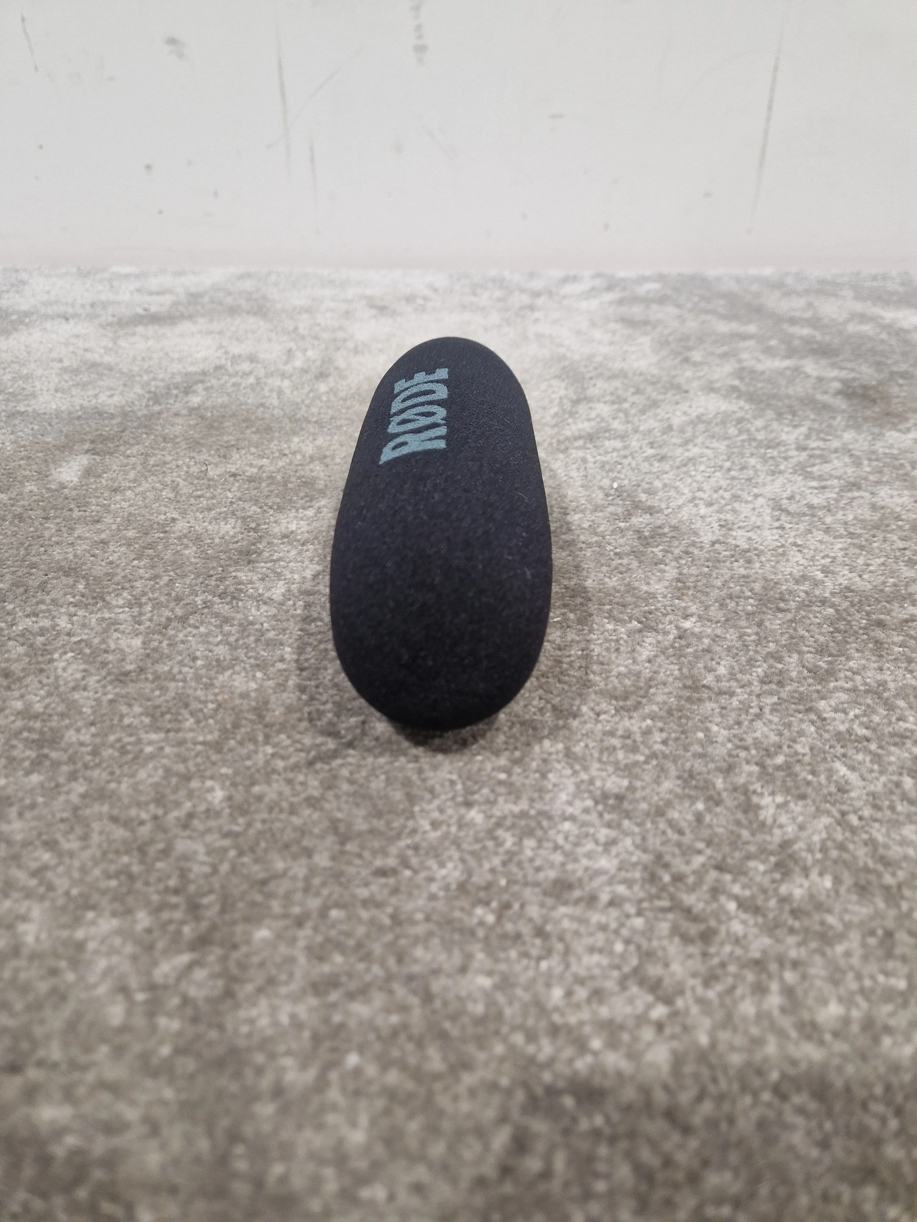 Rode Mike Cover Microphone Windscreen - Reduces Wind Noise, Durable - Excellent - Image 5