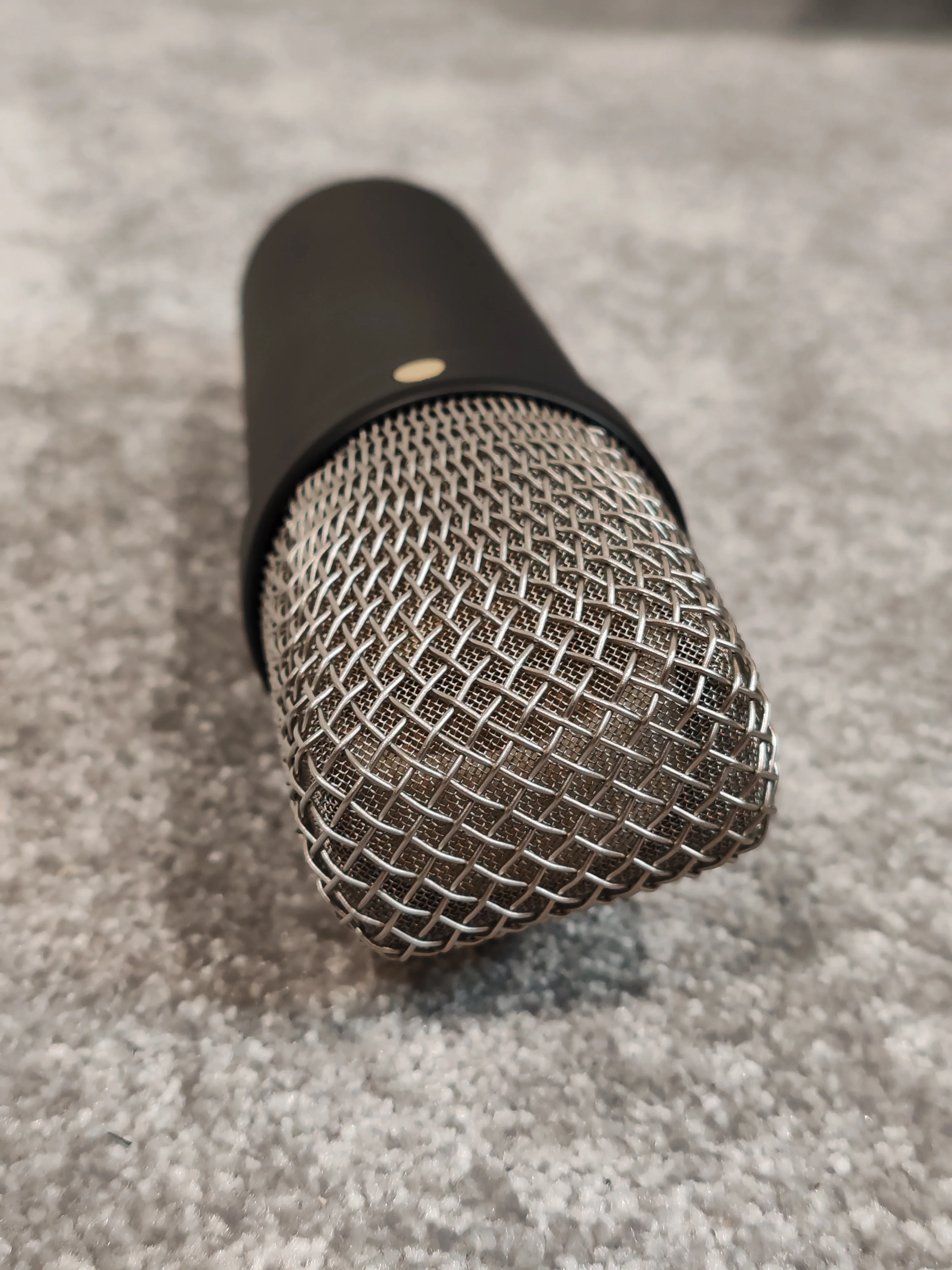 Rode NT1 5th Generation Condenser Microphone w/ Shock Mount, Pop Filter, XLR Cable - Image 6