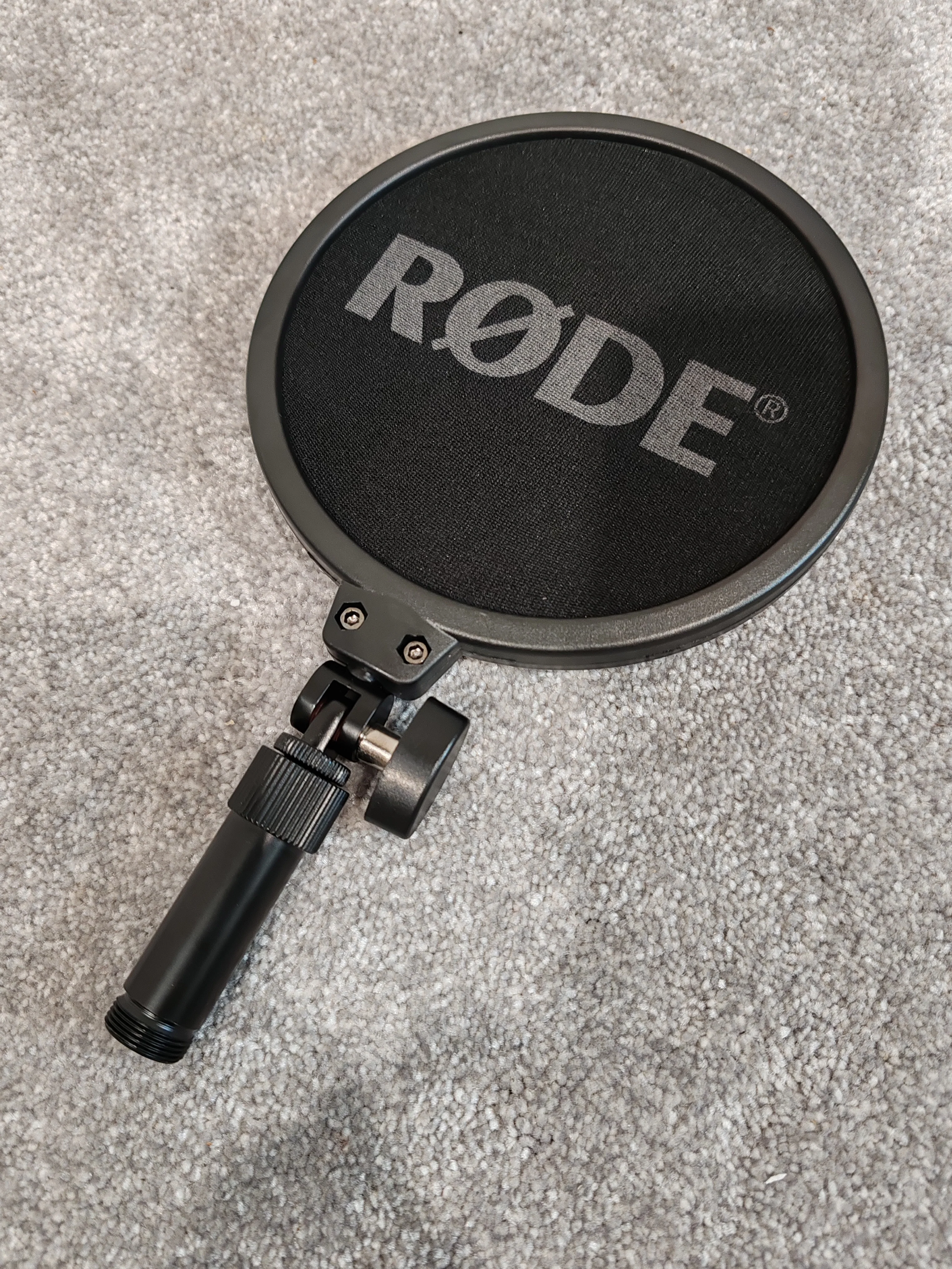 Rode NT1 5th Generation Condenser Microphone w/ Shock Mount, Pop Filter, XLR Cable - Image 8
