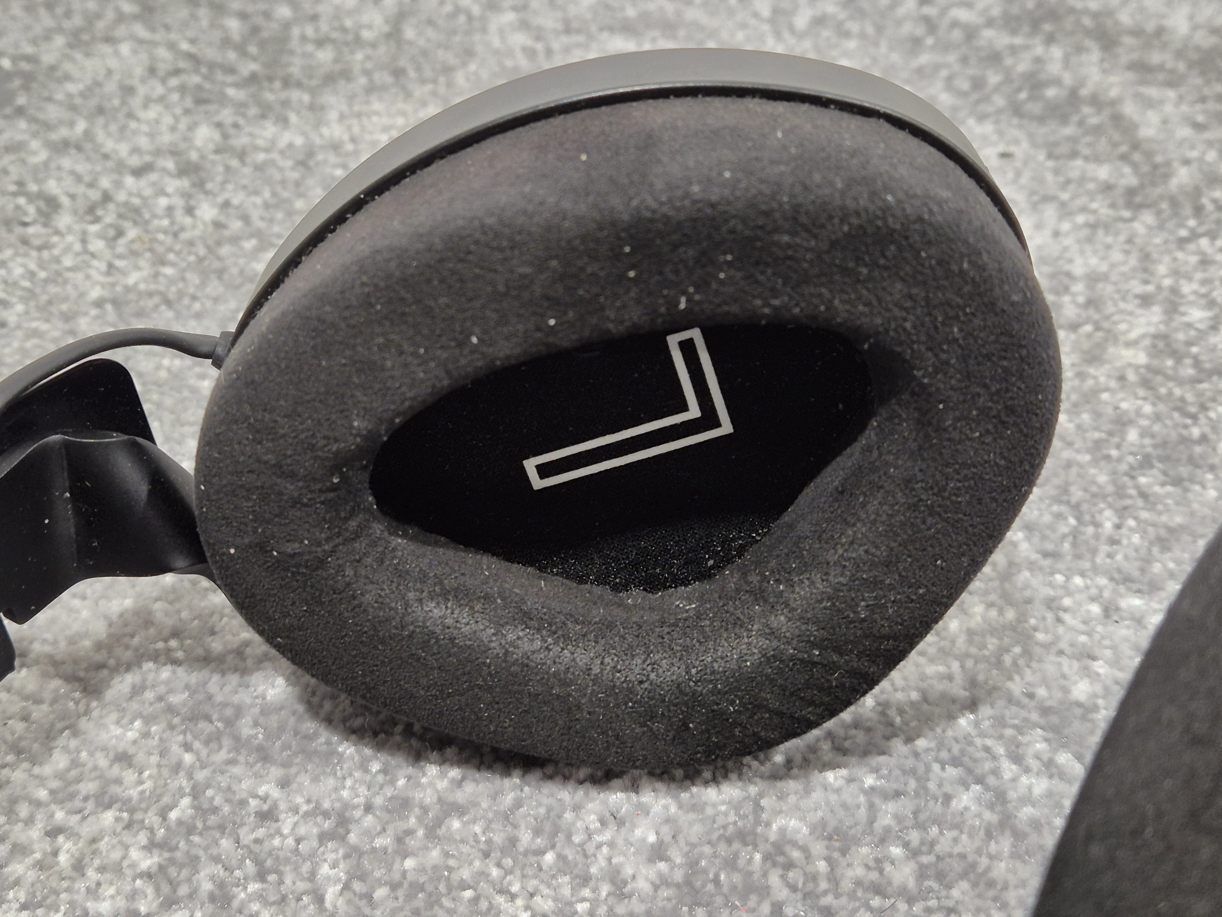 Rode NTH-100 - Professional Over-Ear Headphones w/ Original Box - Image 6
