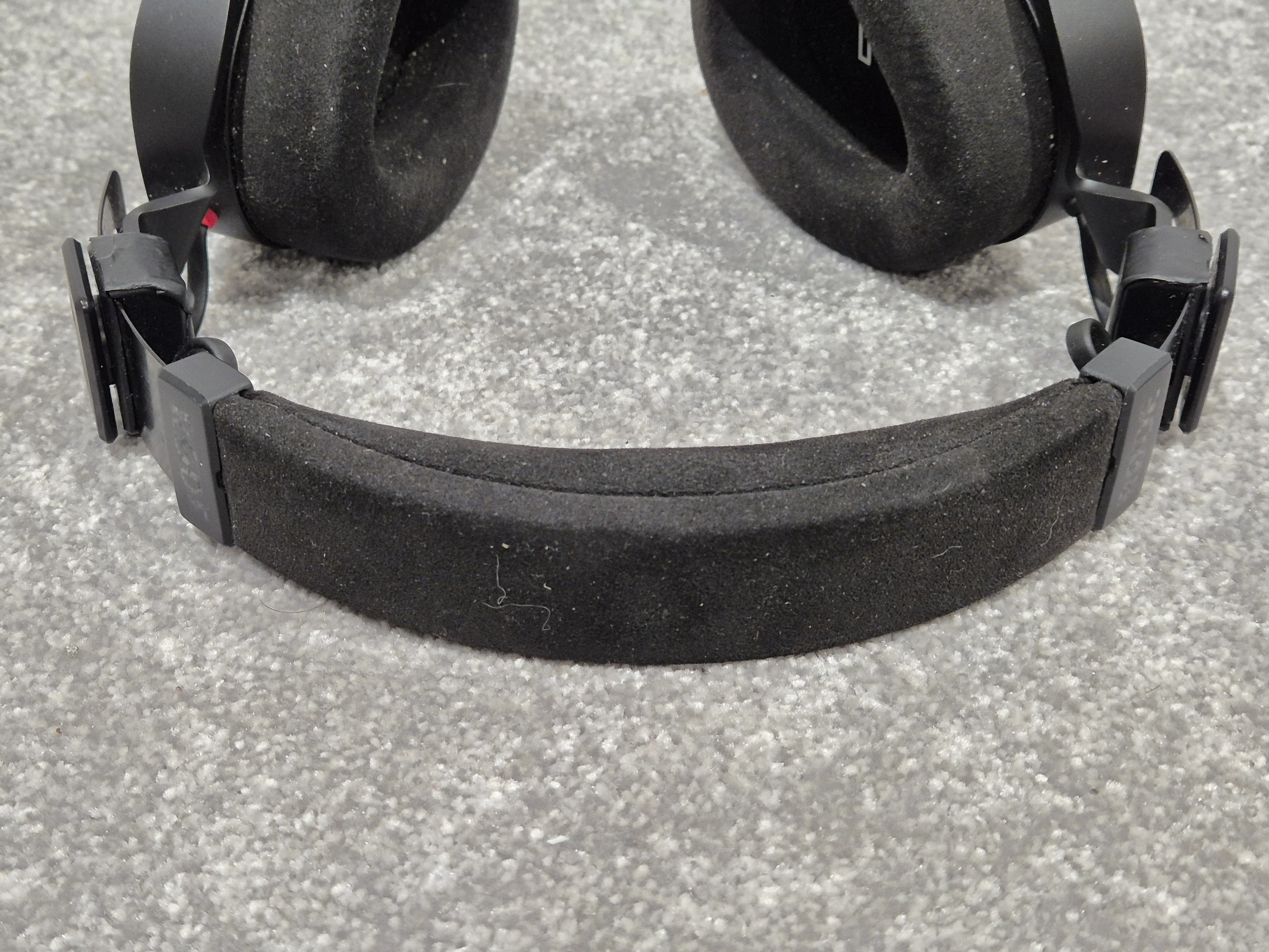 Rode NTH-100 - Professional Over-Ear Headphones w/ Original Box - Image 8