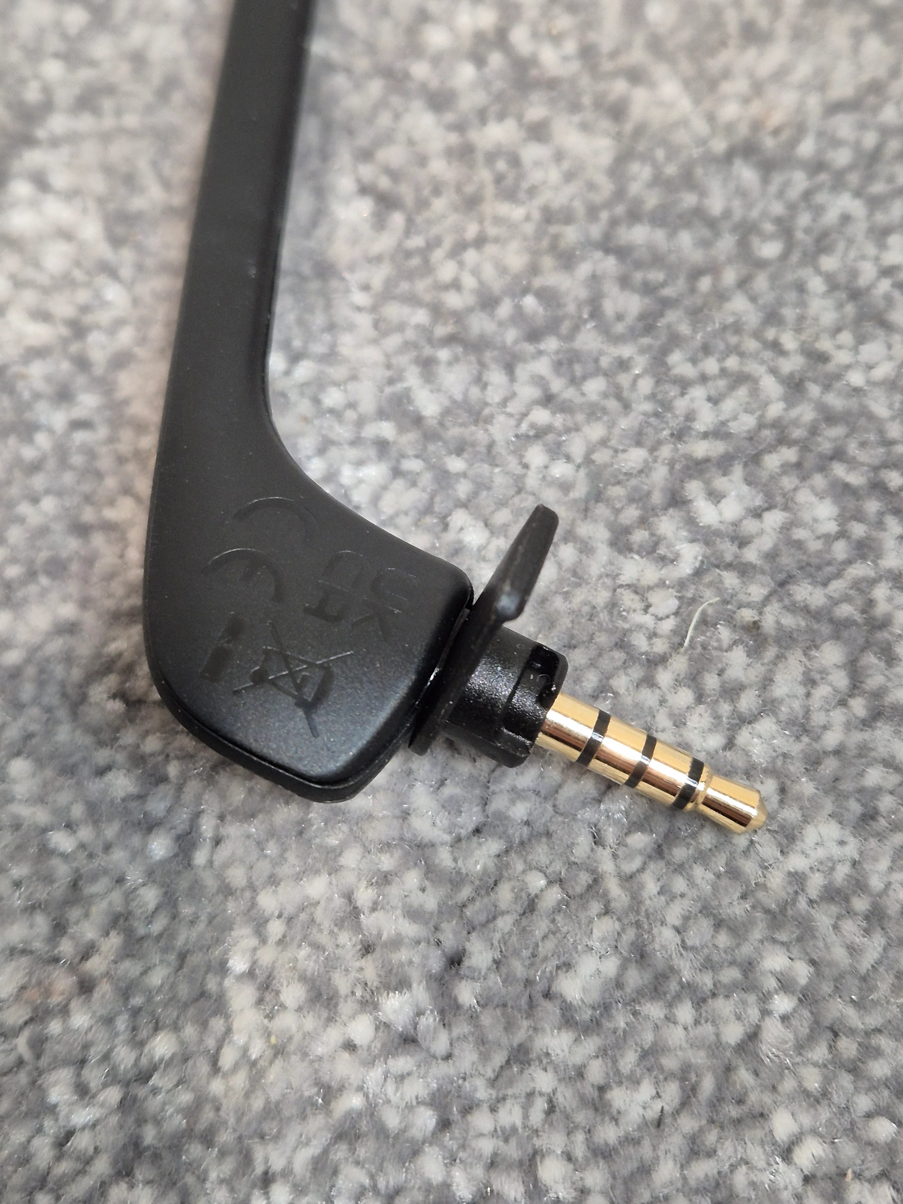 Rode NTH MIC Microphone for NTH-100 Headphones - Detachable Headset Microphone - Image 4