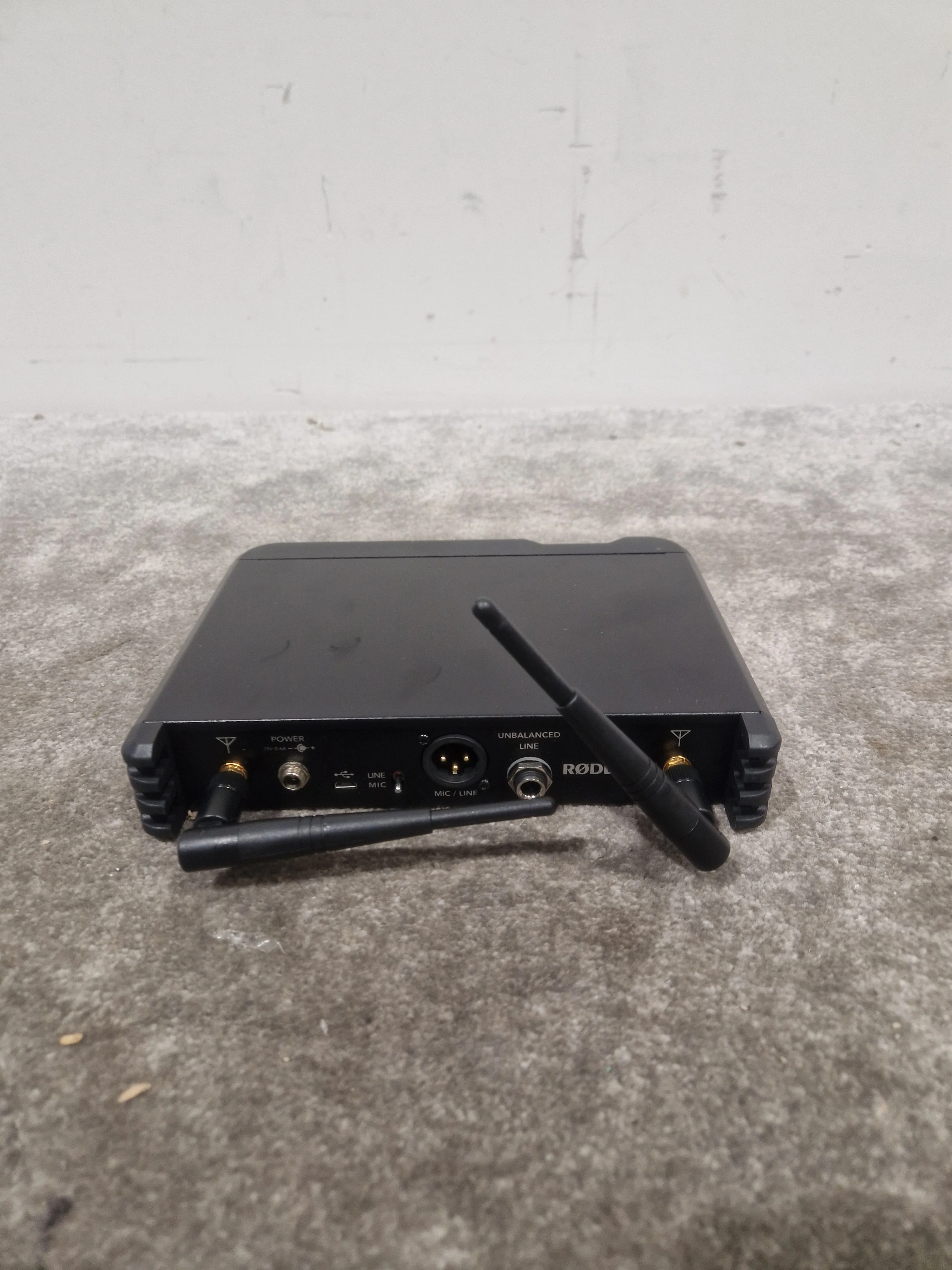 Rodelink RX-DT Transmitter - Wireless Audio System - Excellent w/ Power Supply & Antennae - Image 11